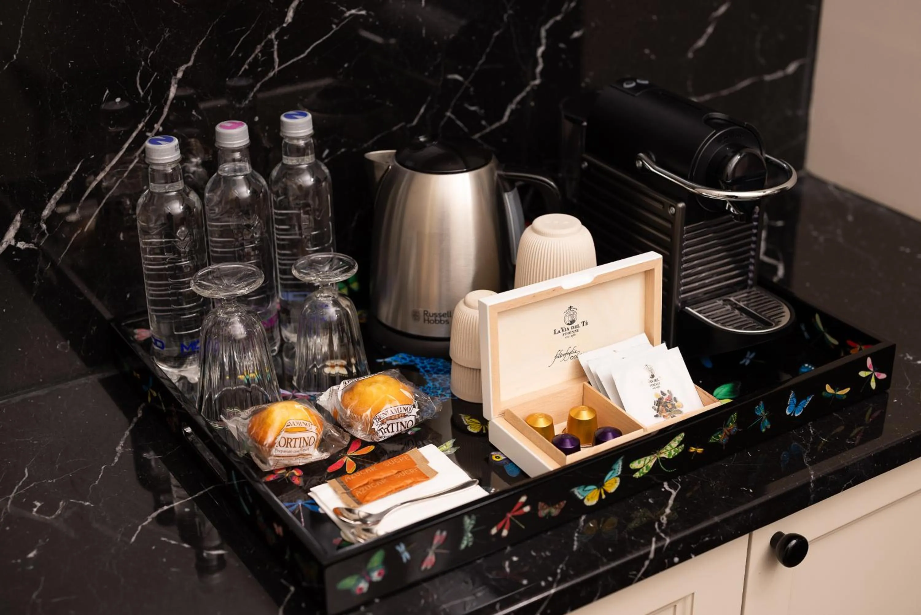 Coffee/tea facilities in Porta Nera Private Living - adults only