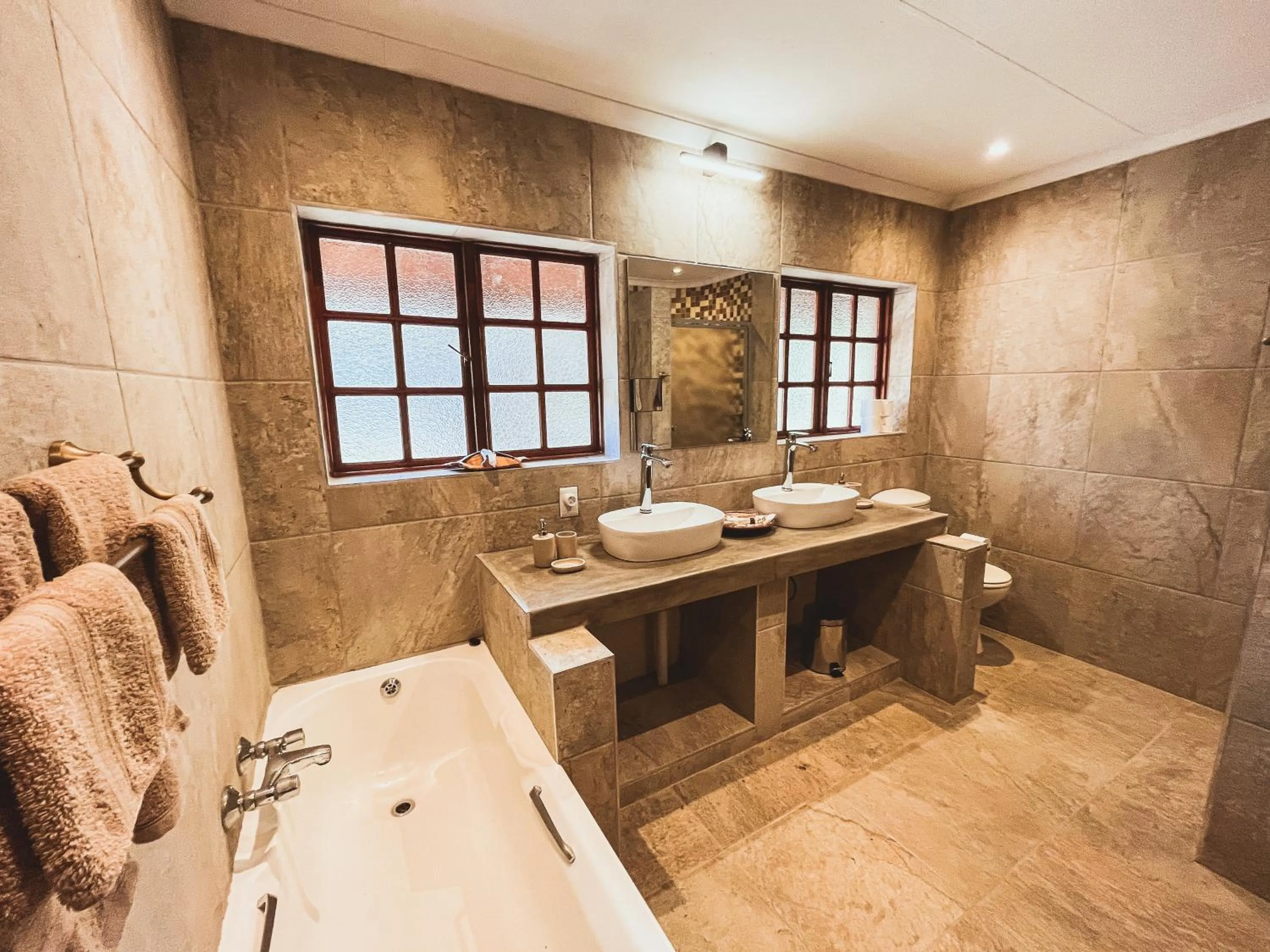 Bathroom in MILIMA Big 5 Safari Lodge