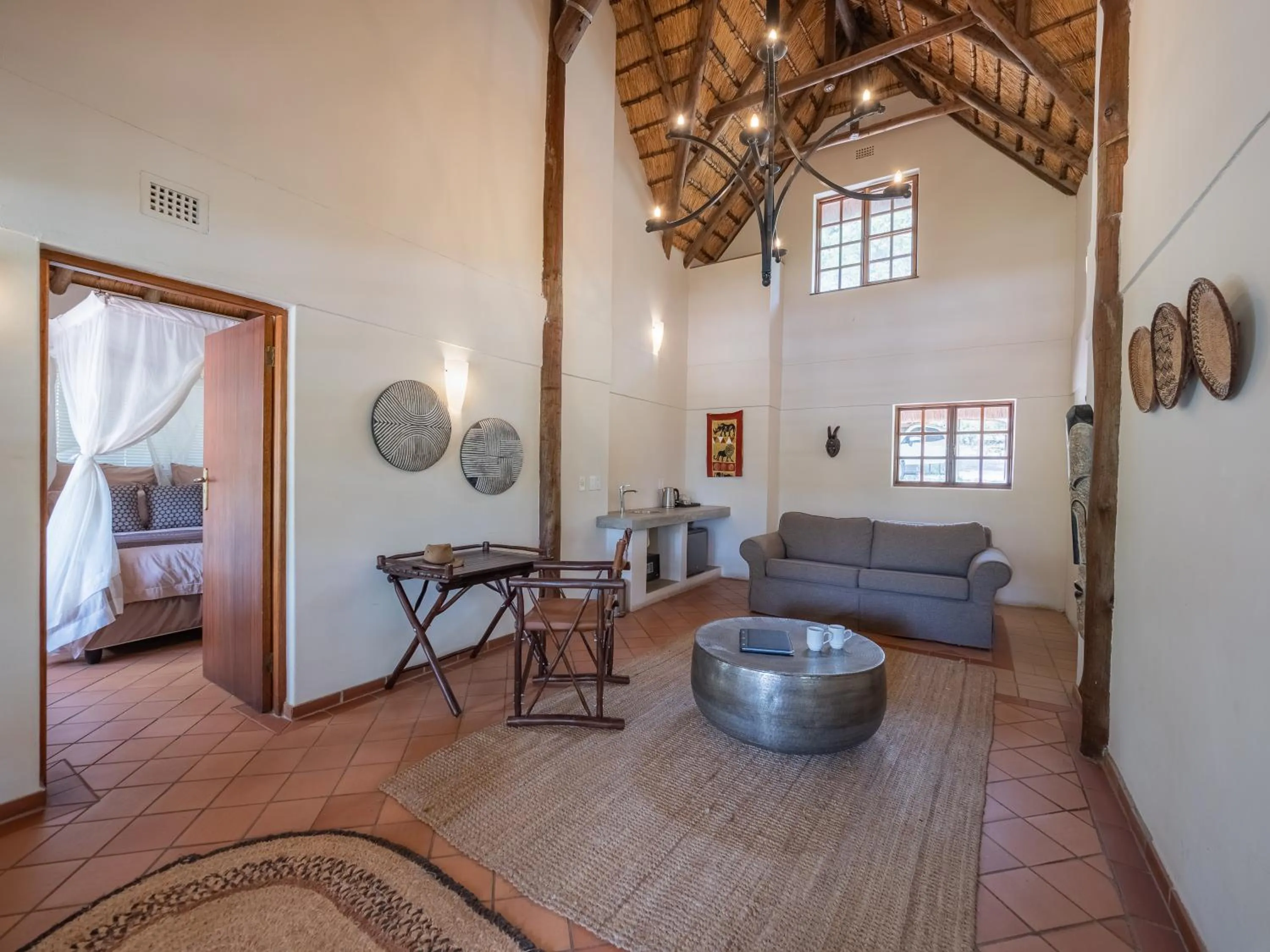 Living room in MILIMA Big 5 Safari Lodge