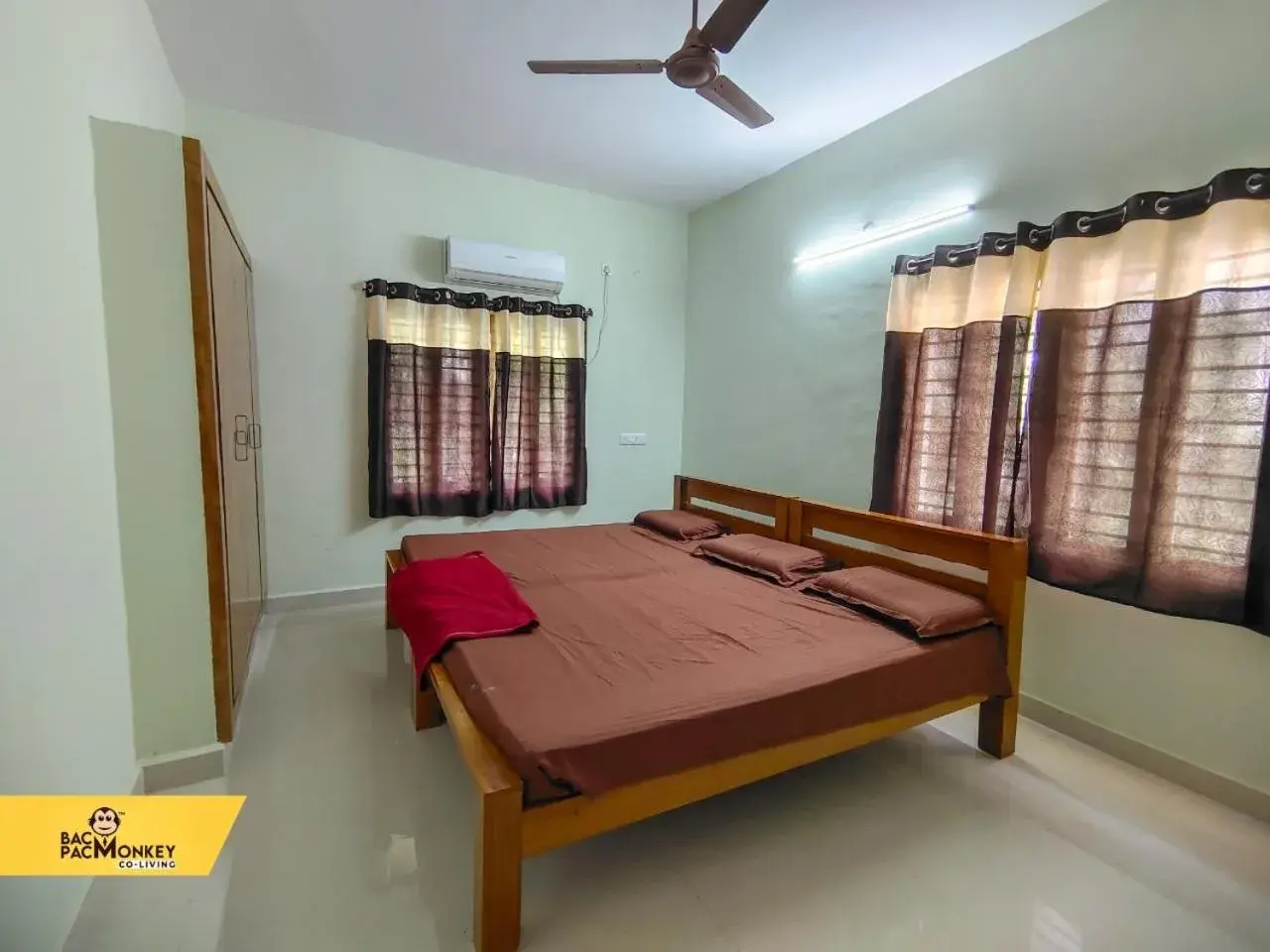 Double or Twin Room with Private Bathroom in BACPAC MONKEY COLIVING Double or Twin Room with Private Bathroom in BACPAC MONKEY COLIVING