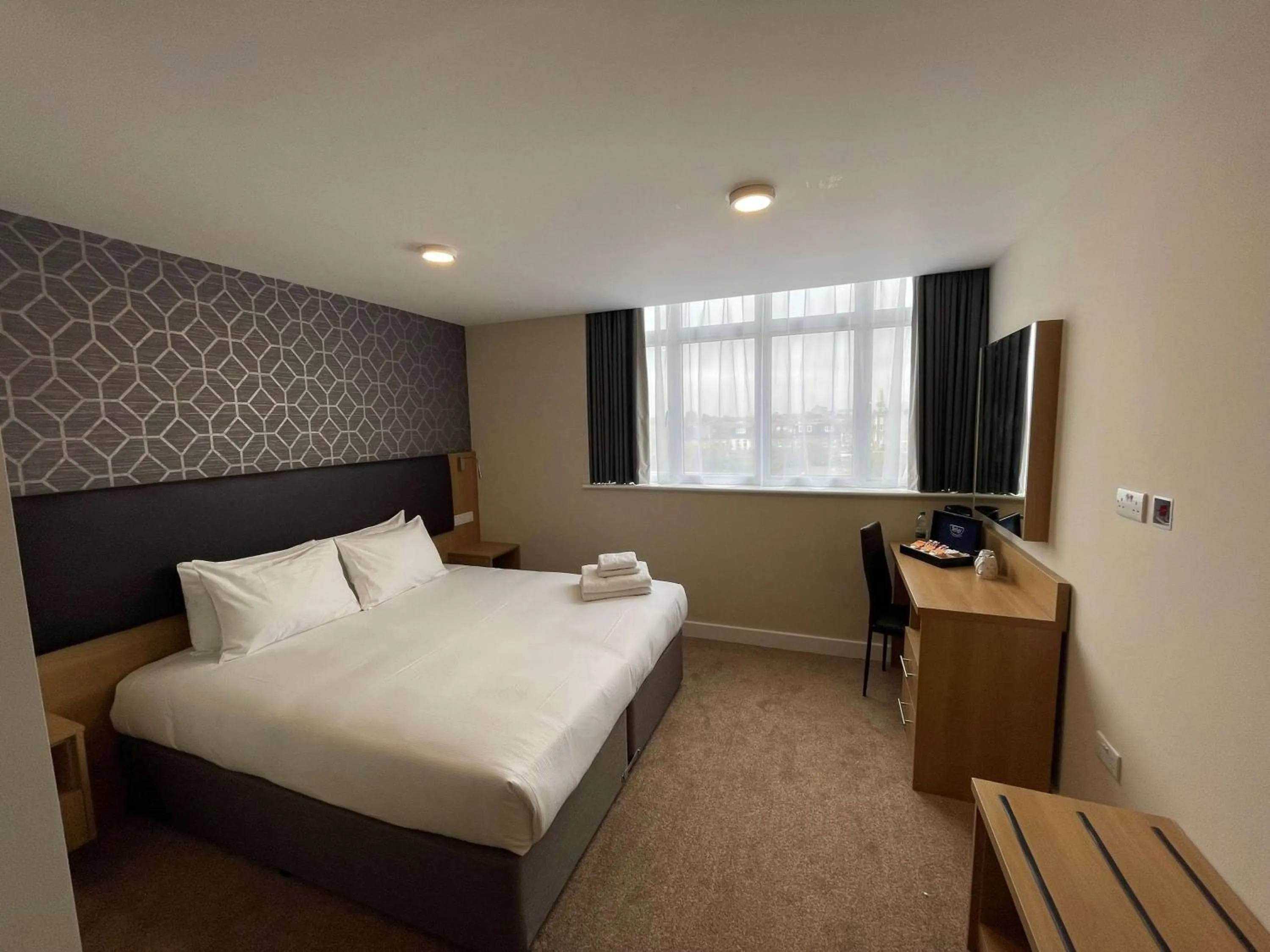 Bedroom, Bed in Best Western Northfields Ealing Hotel