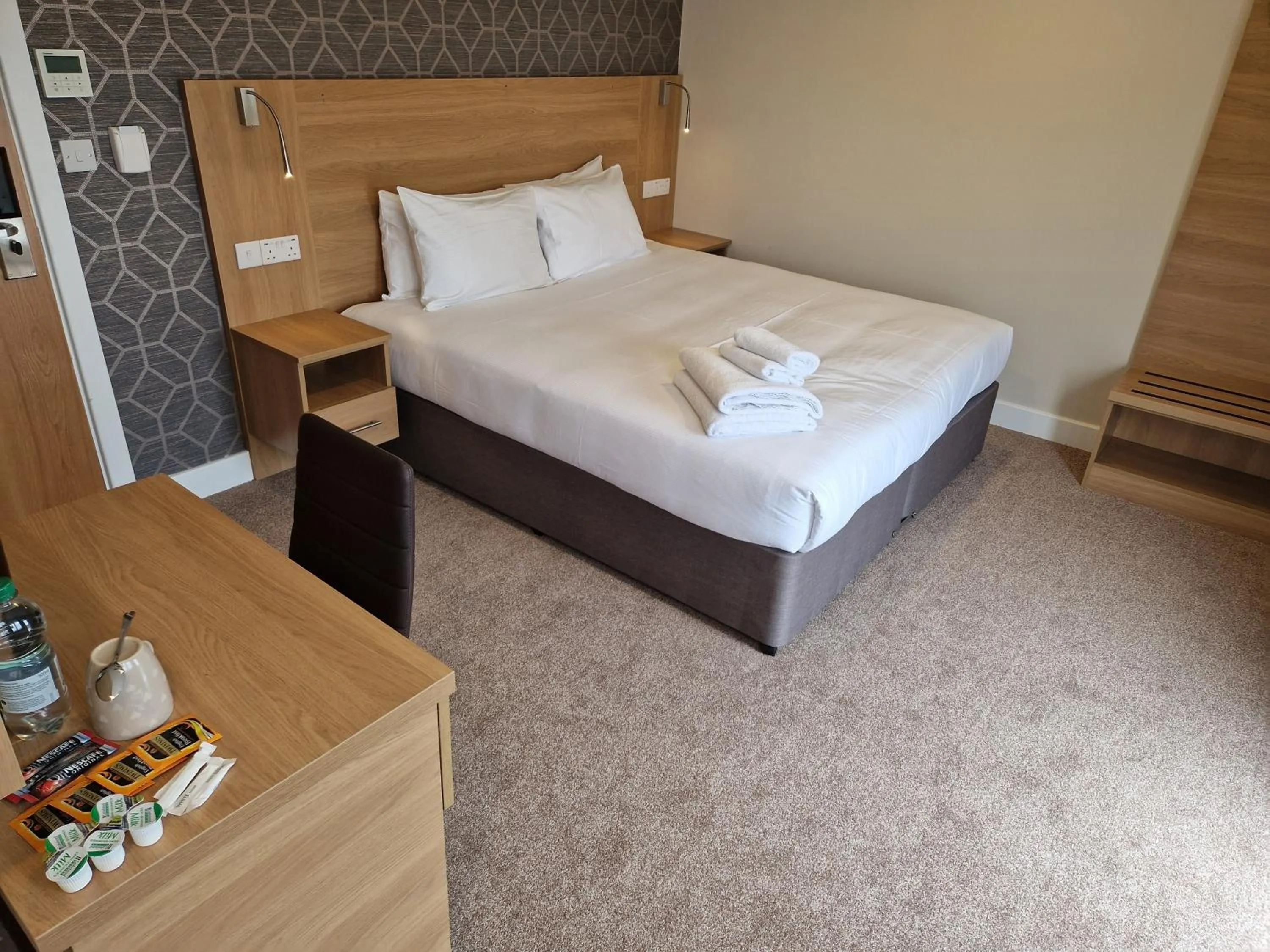 Bed in Best Western Northfields Ealing Hotel