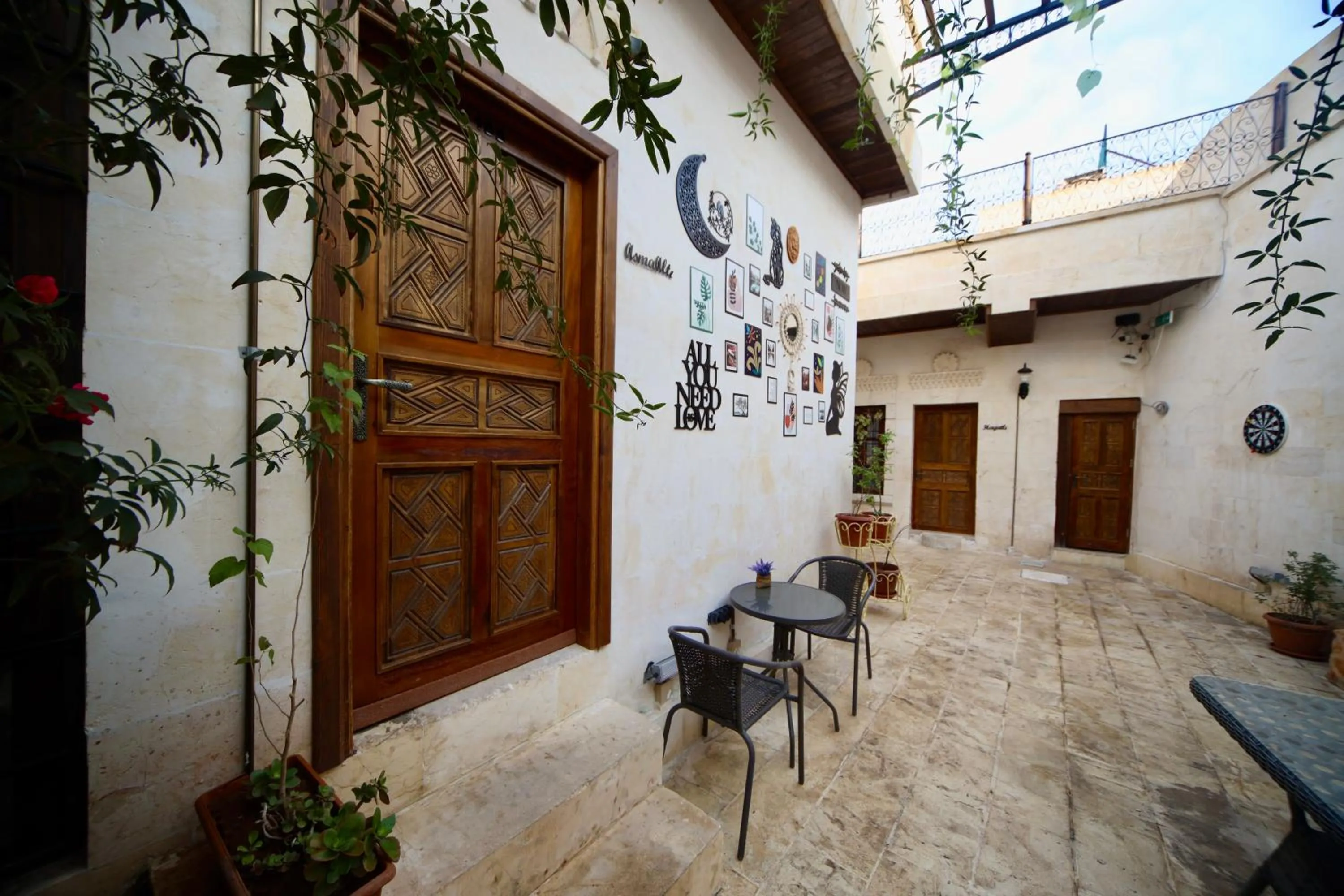 Inner courtyard view in Kaliruha Hotel