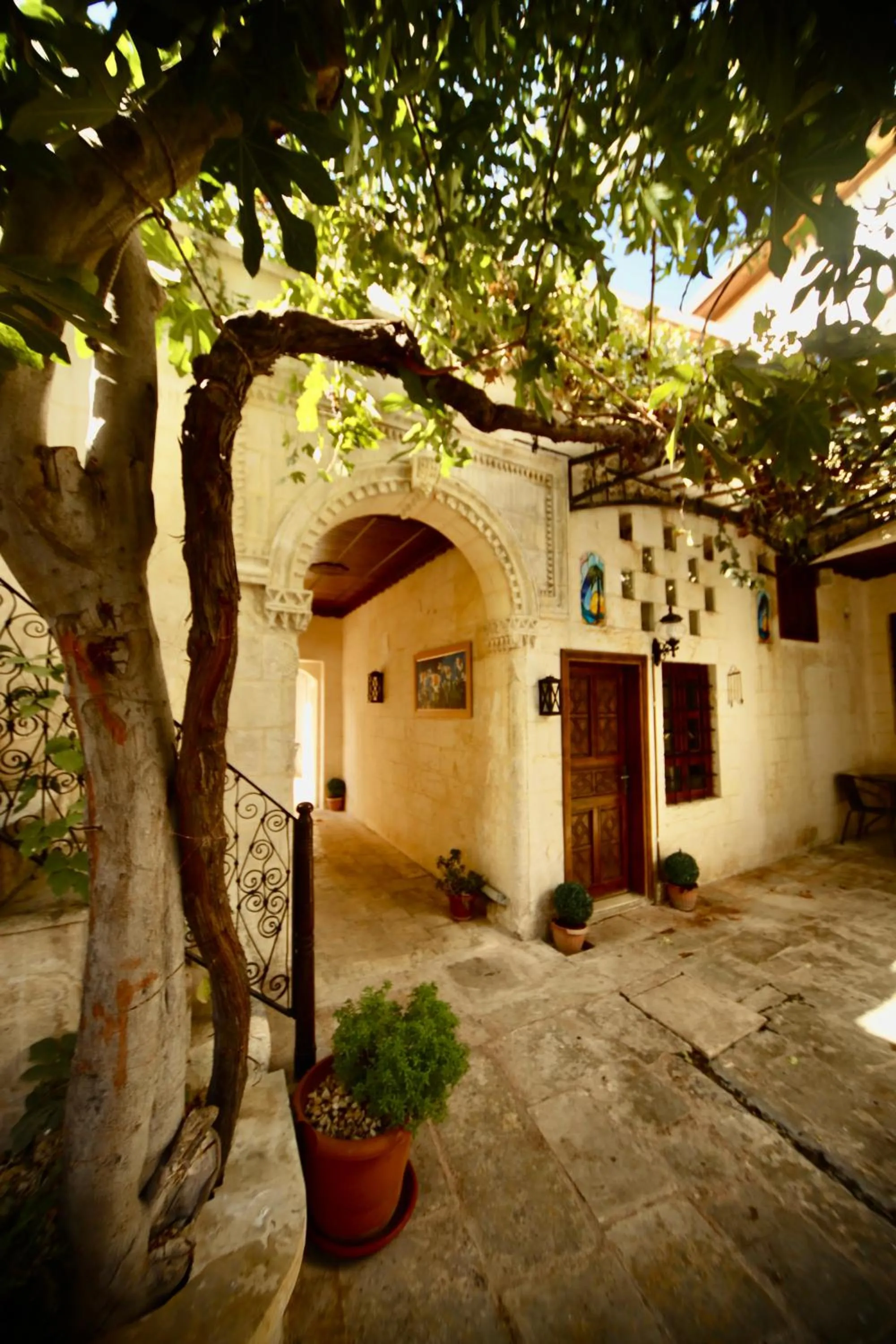 Inner courtyard view in Kaliruha Hotel