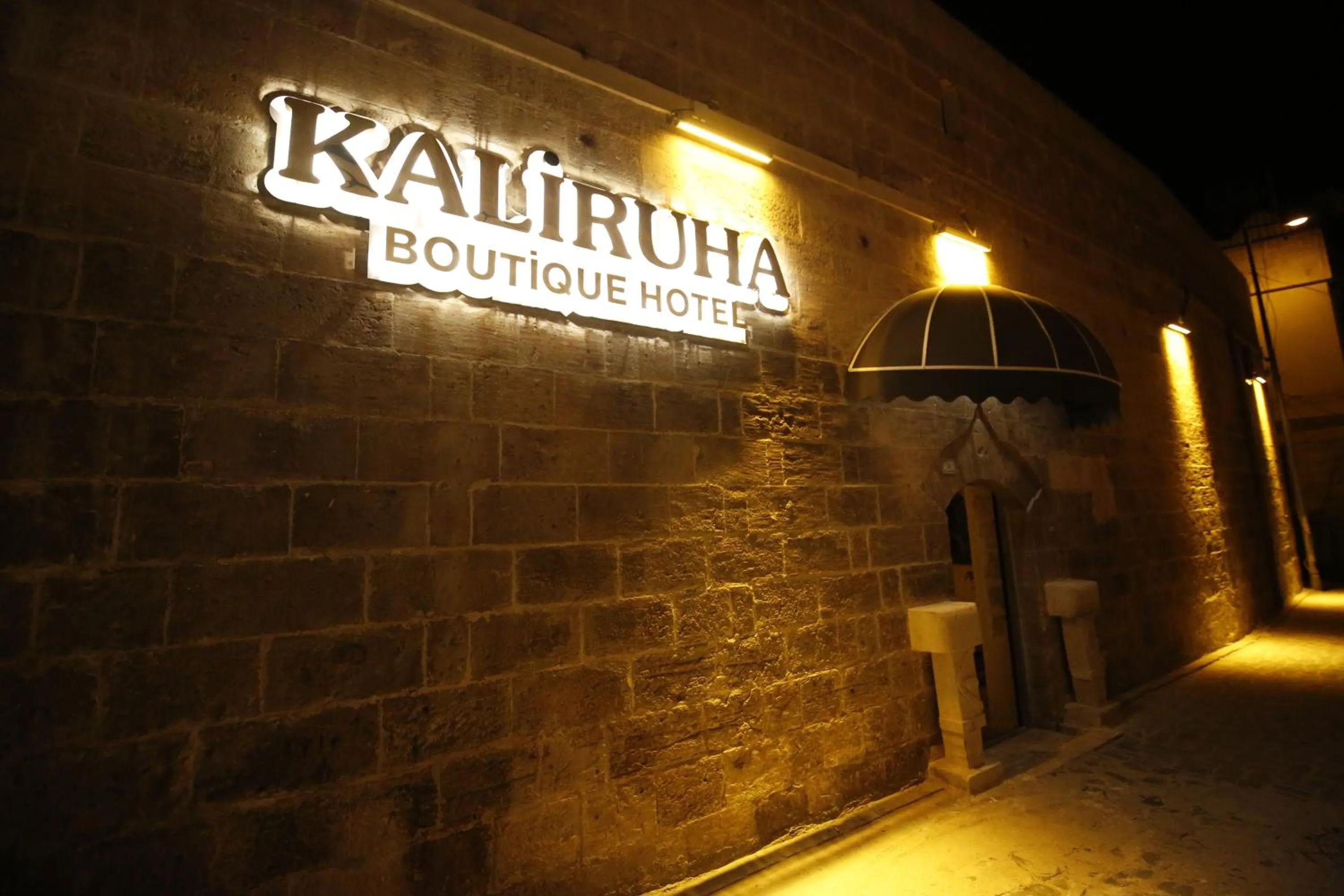 Facade/entrance in Kaliruha Hotel