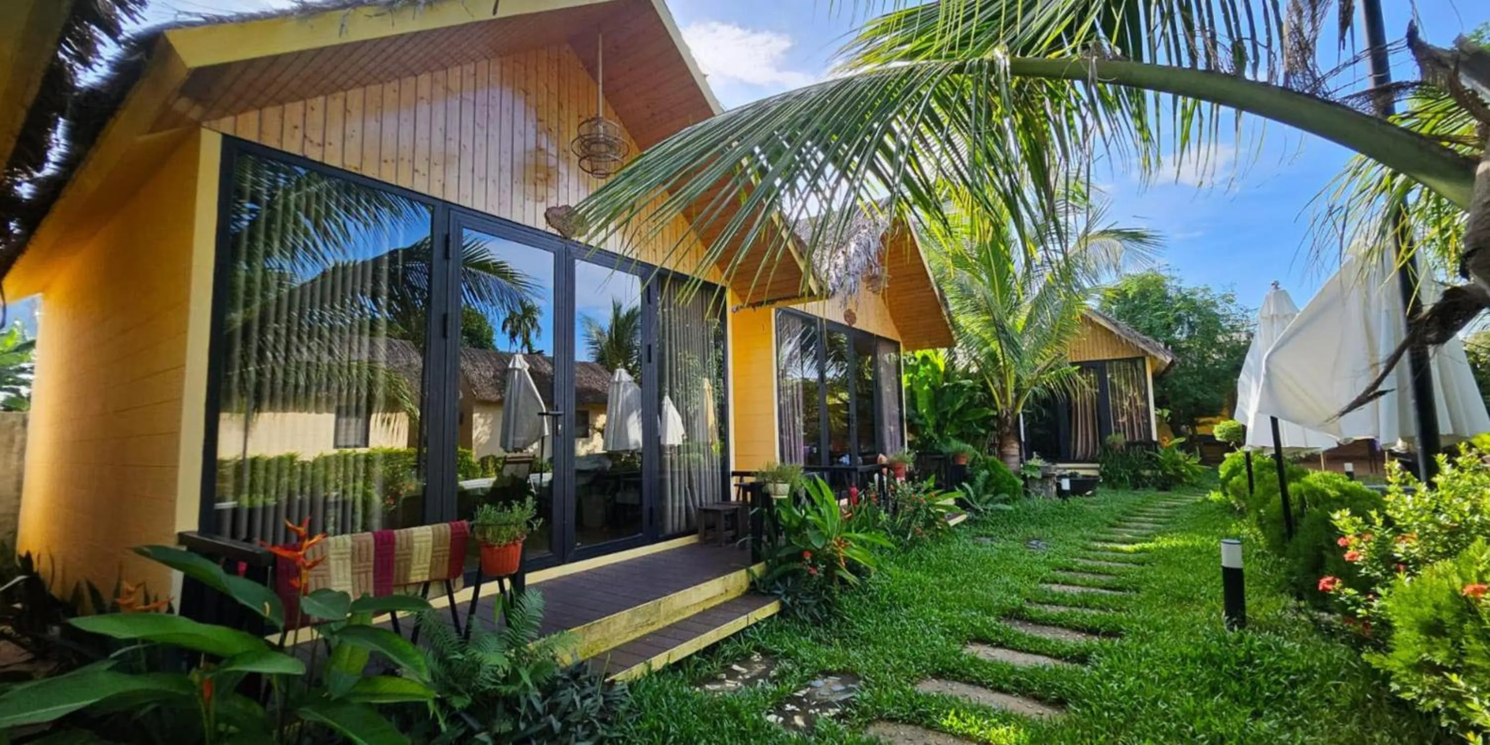 Property building in Winhouse Villa