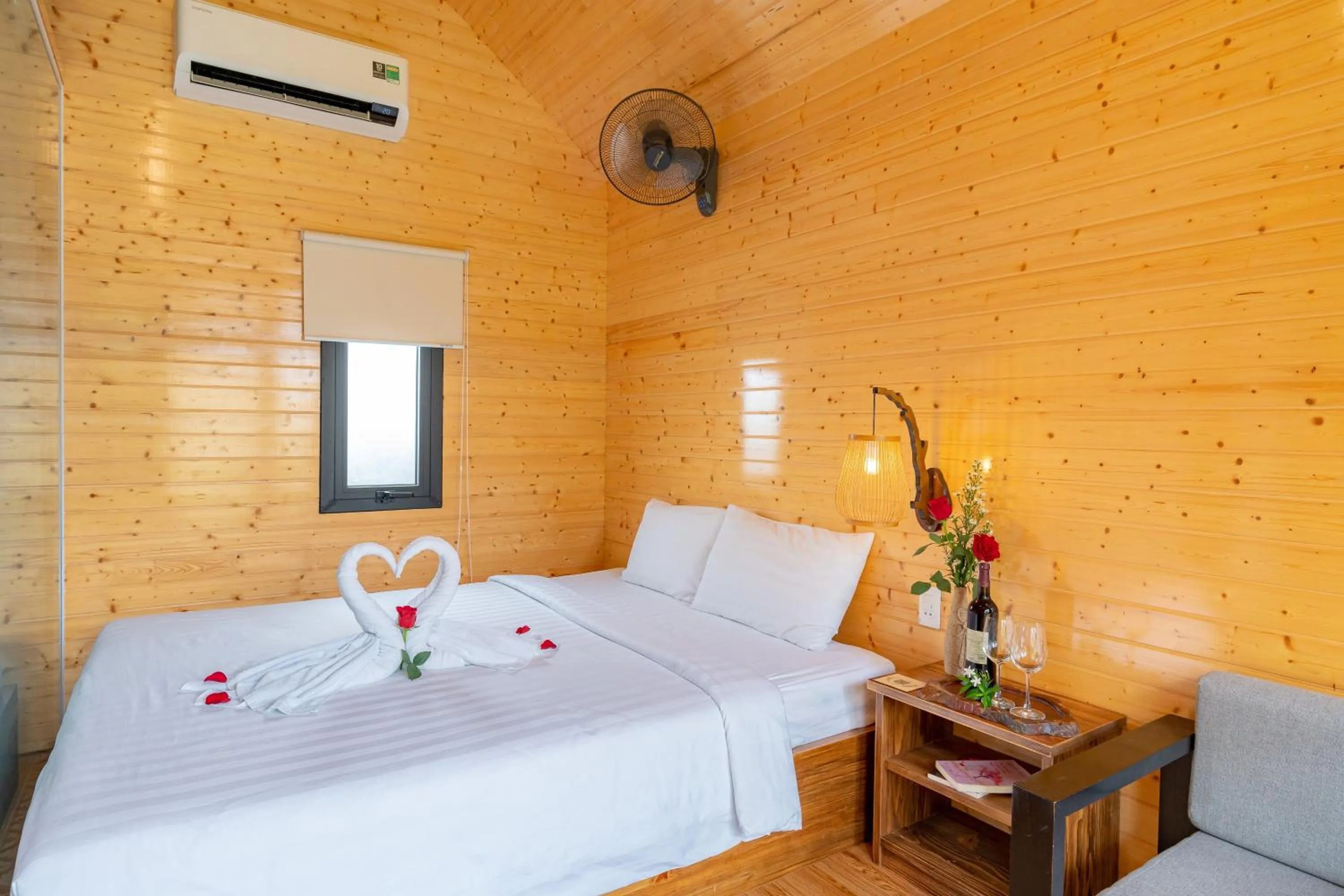 Bedroom, Bed in Winhouse Villa