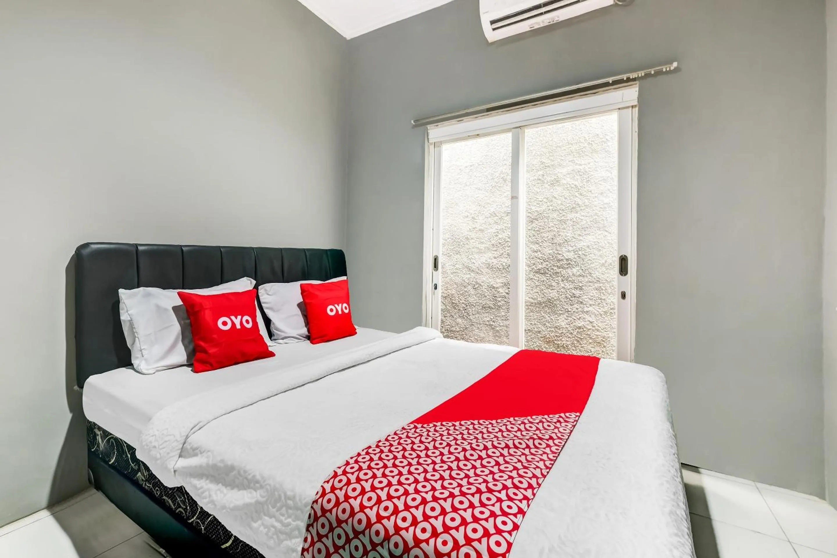 Bedroom, Bed in OYO Life 91239 Kost Rosandy House Yogyakarta