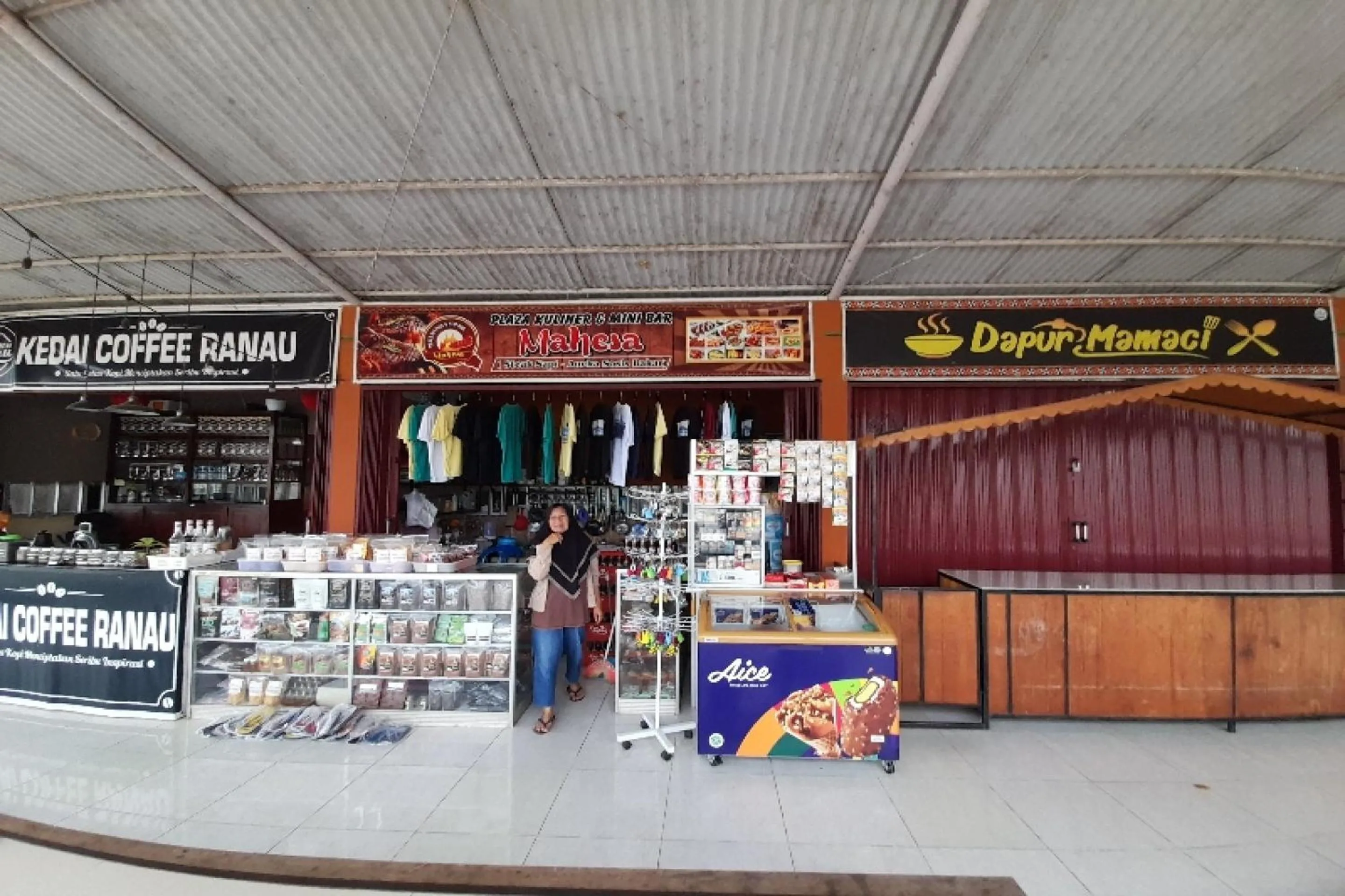 Lobby or reception in OYO HOMES 91248 Desa Wisata Banding Agung Danau Ranau