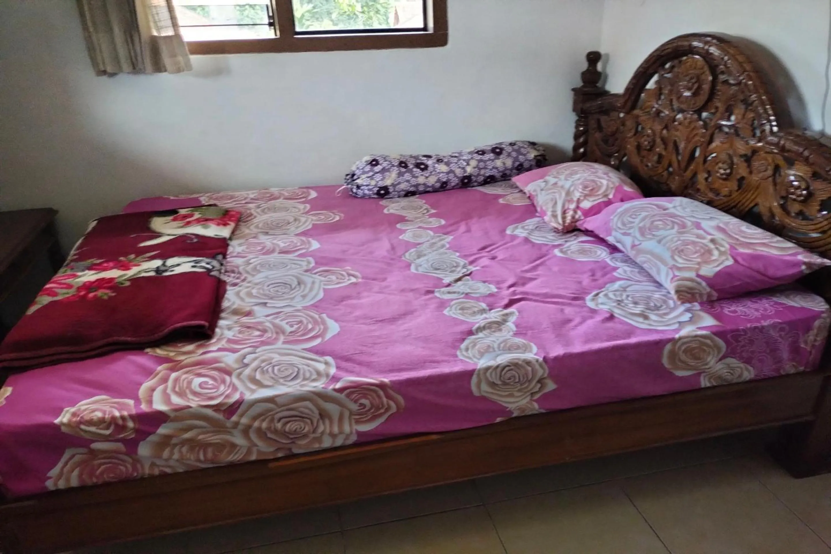 Bedroom, Bed in Hotel O Desa Wisata TarajuNearGunung Panggung