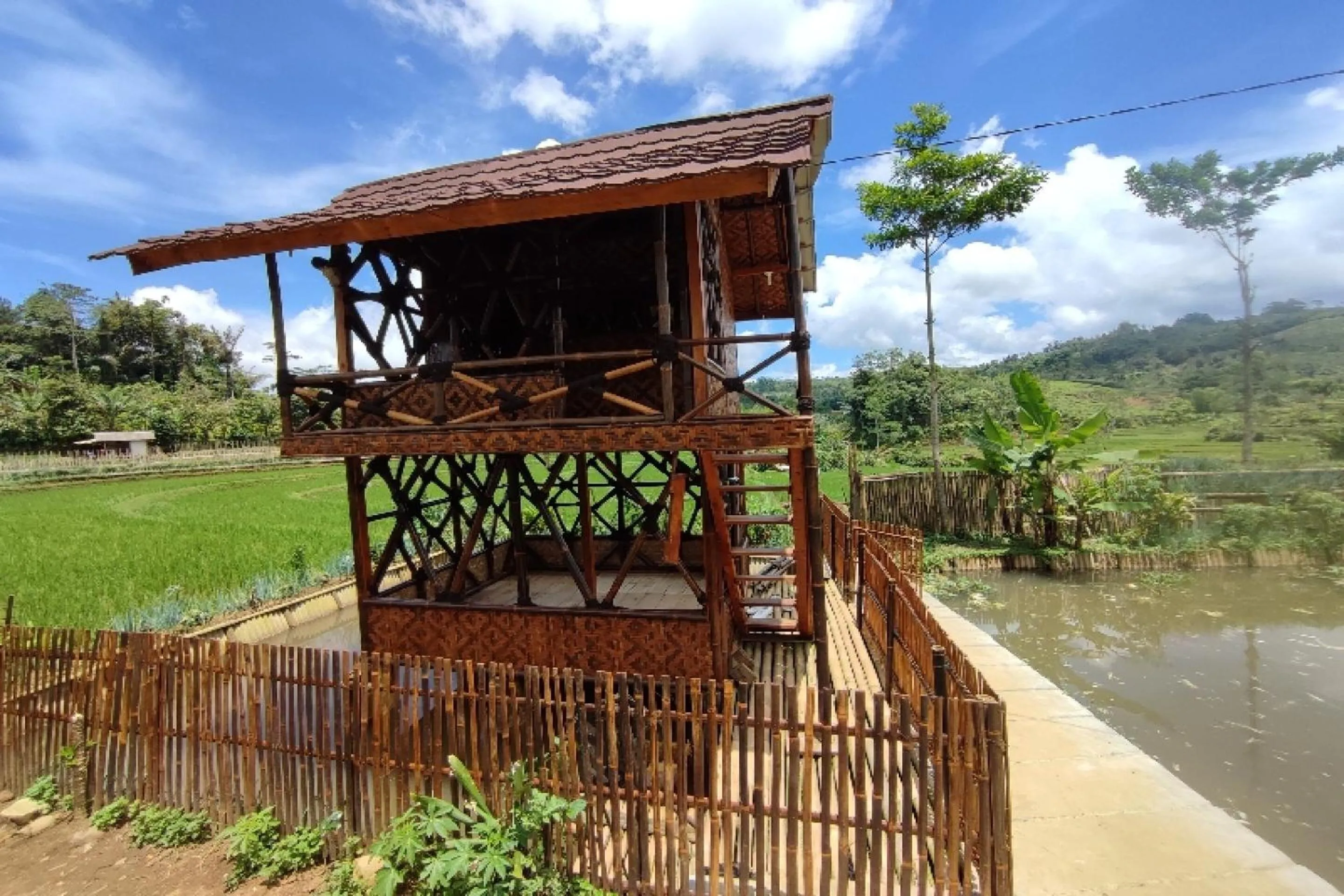 Facade/entrance in Hotel O Desa Wisata TarajuNearGunung Panggung