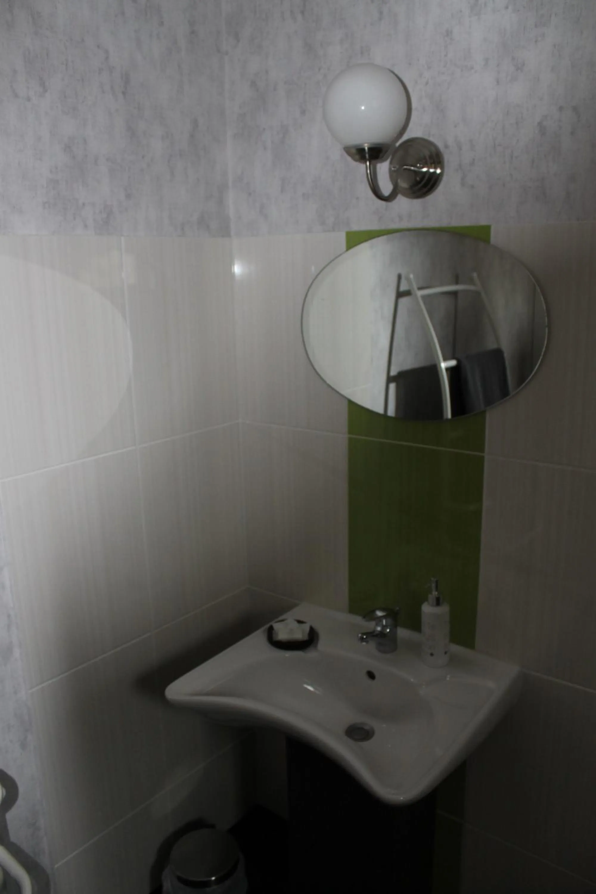 Bathroom in Chambres d'hôtes L'Aubaine avec jacuzzi