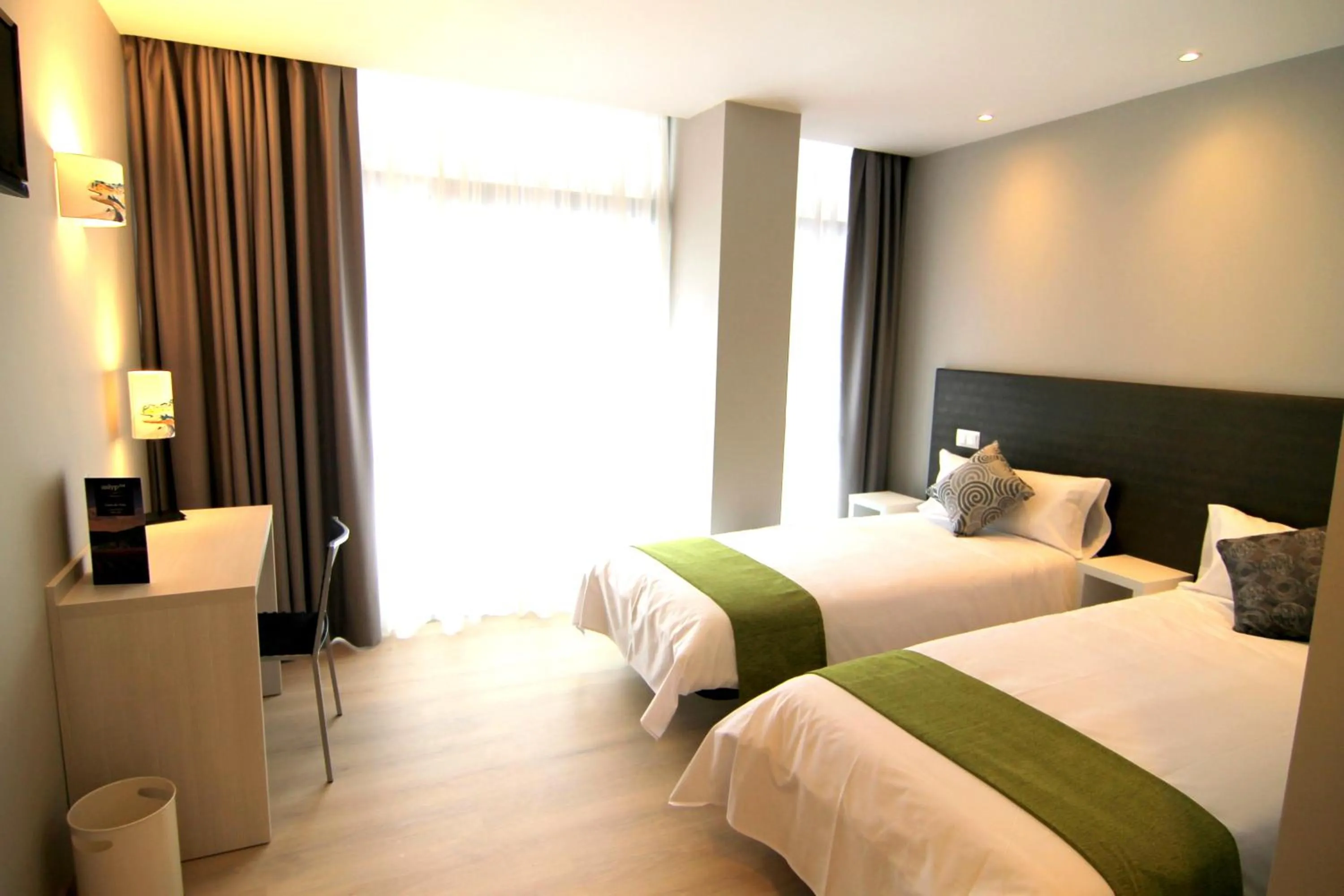 Photo of the whole room, Bed in Hostal Aslyp 114