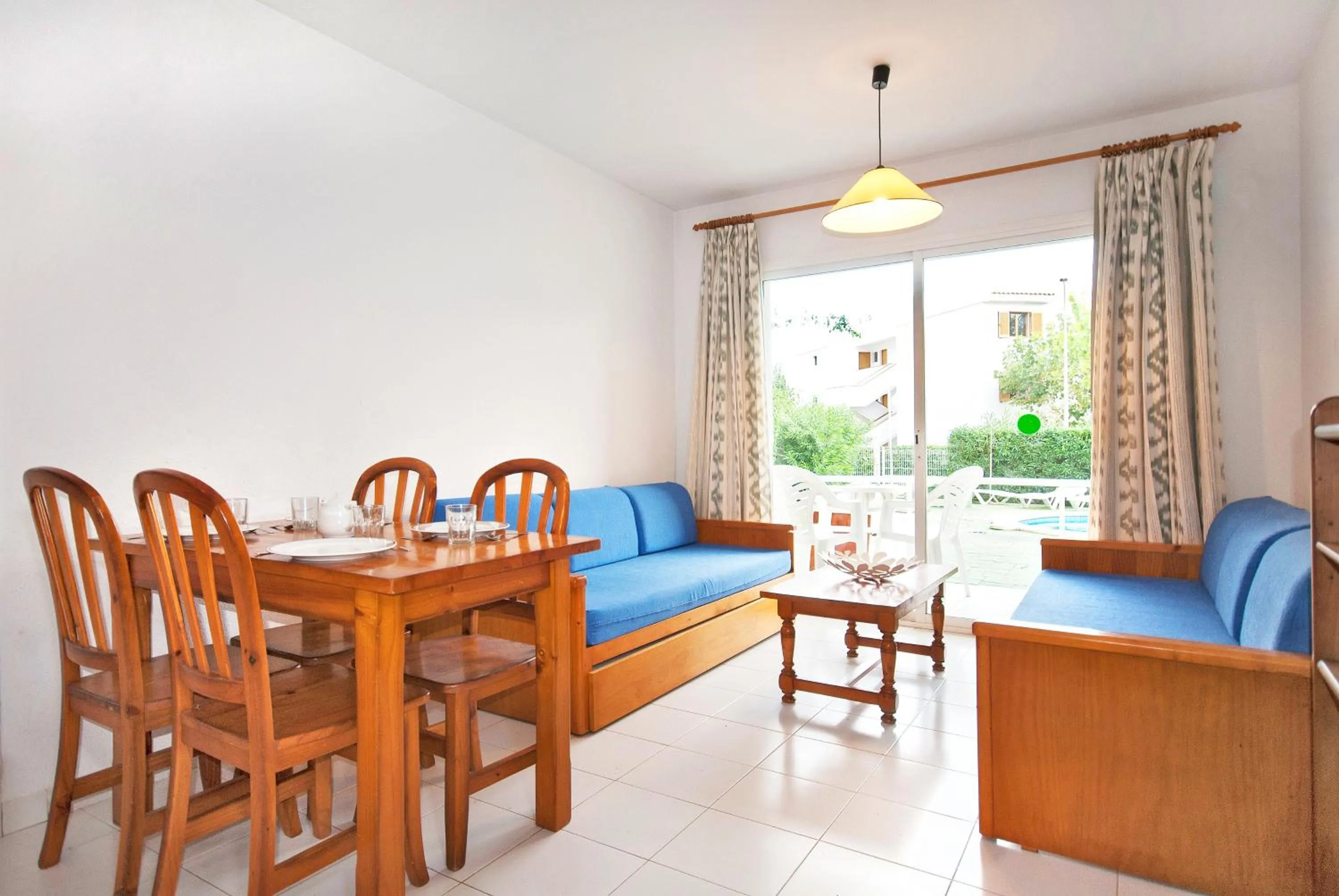 Day in Apartamentos Llevant