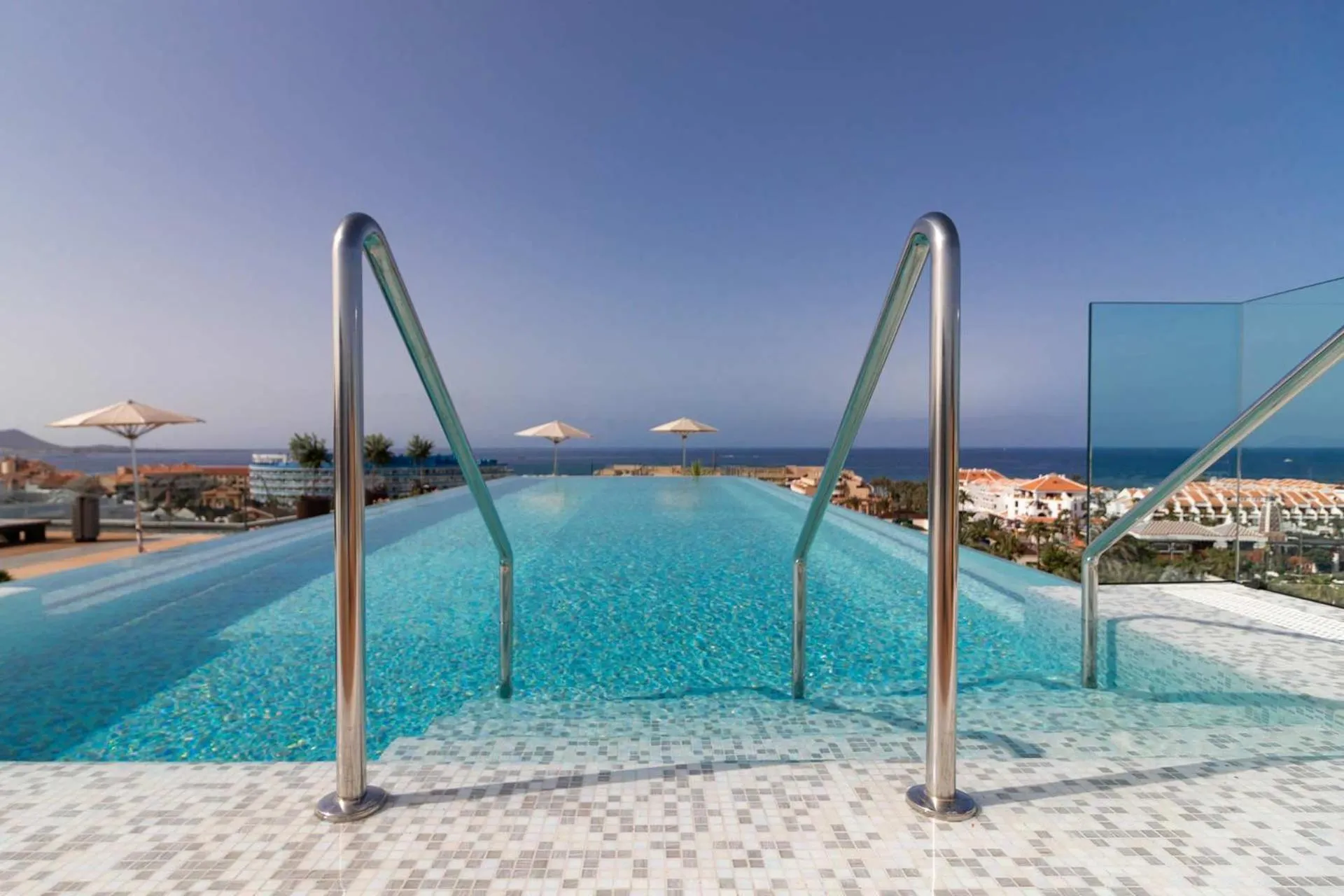 Swimming pool in Spring Hotel Vulcano