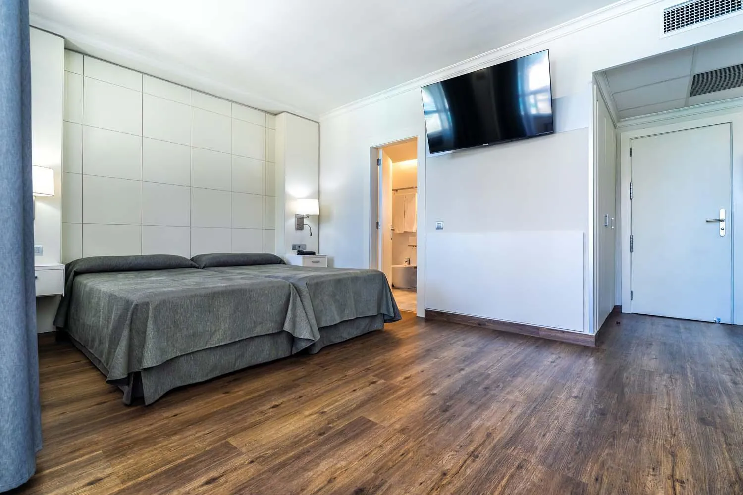 Photo of the whole room, Bed in Spring Hotel Bitácora