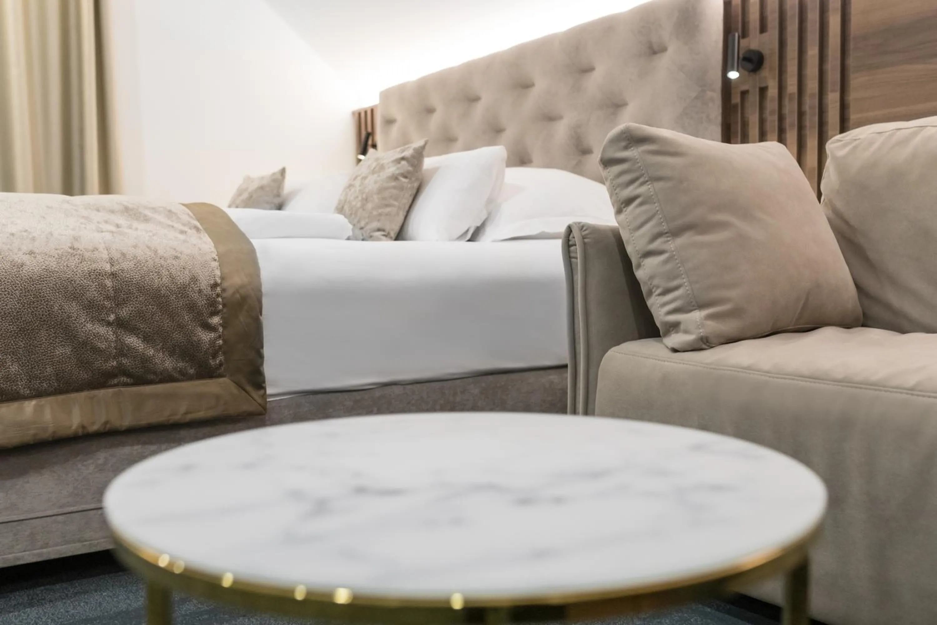 Bed in Garni Hotel Cirman