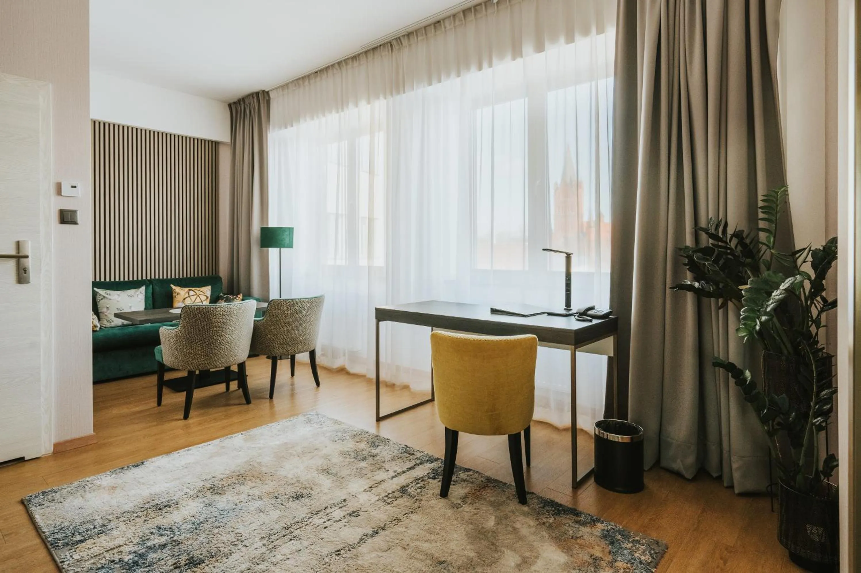 Photo of the whole room in Green Hotel