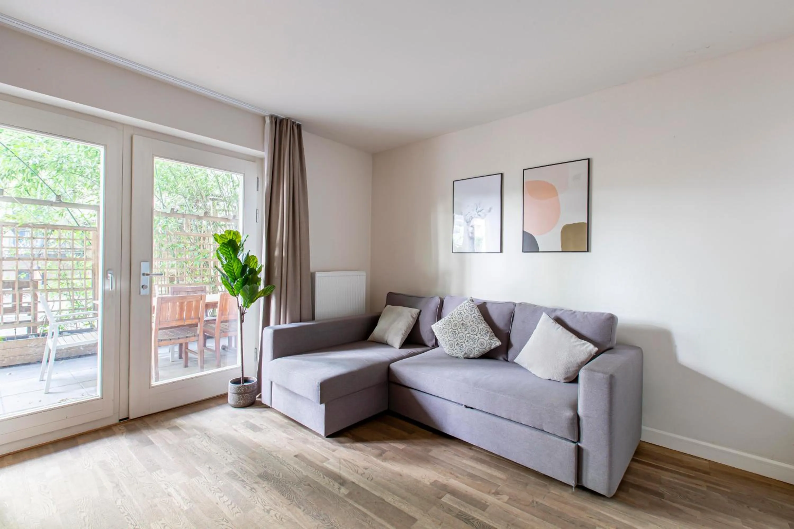 Living room in Schoenhouse City Street