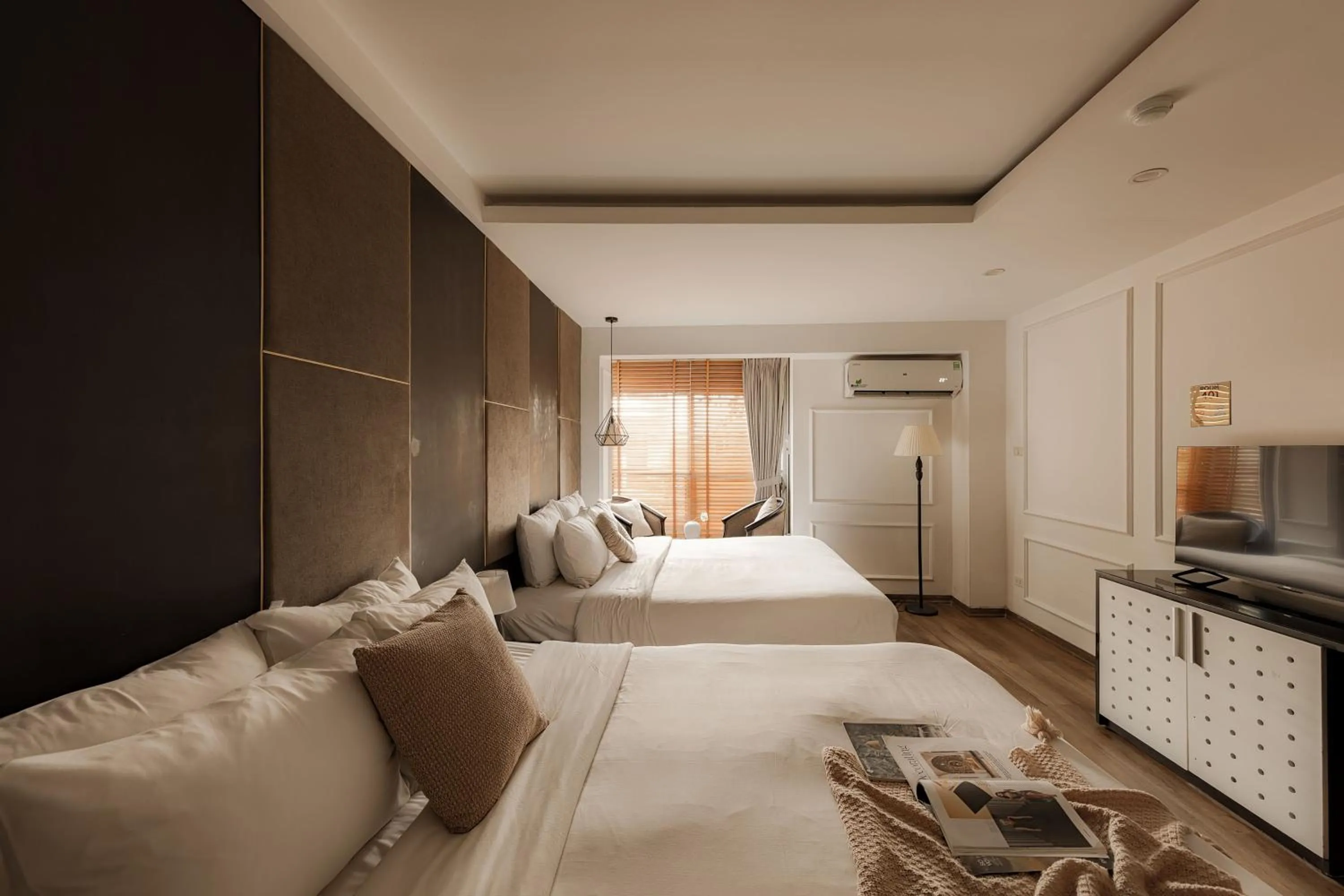 Bedroom, Bed in Keypad Hotel - 24 Hang Ga