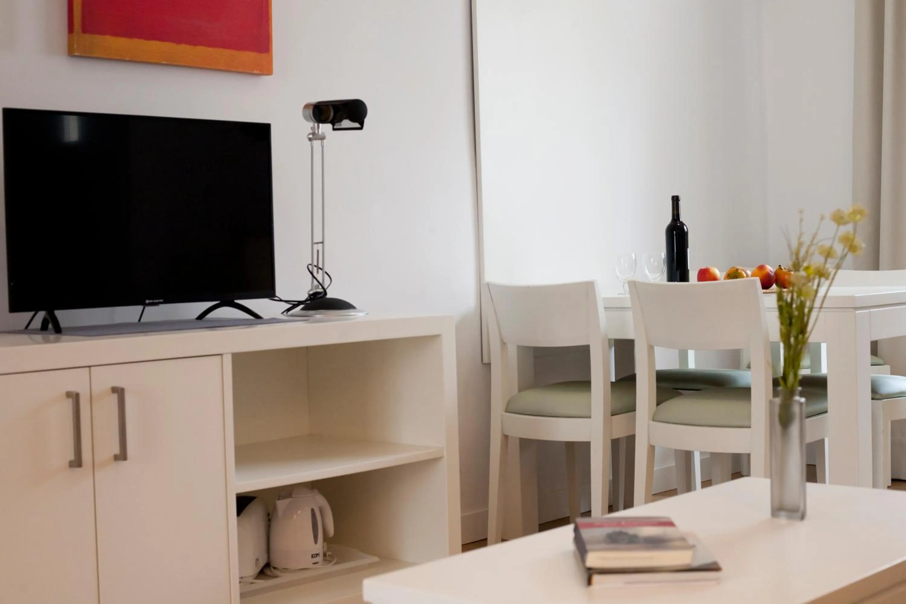 TV and multimedia in Apartamentos Vista Alegre Mallorca