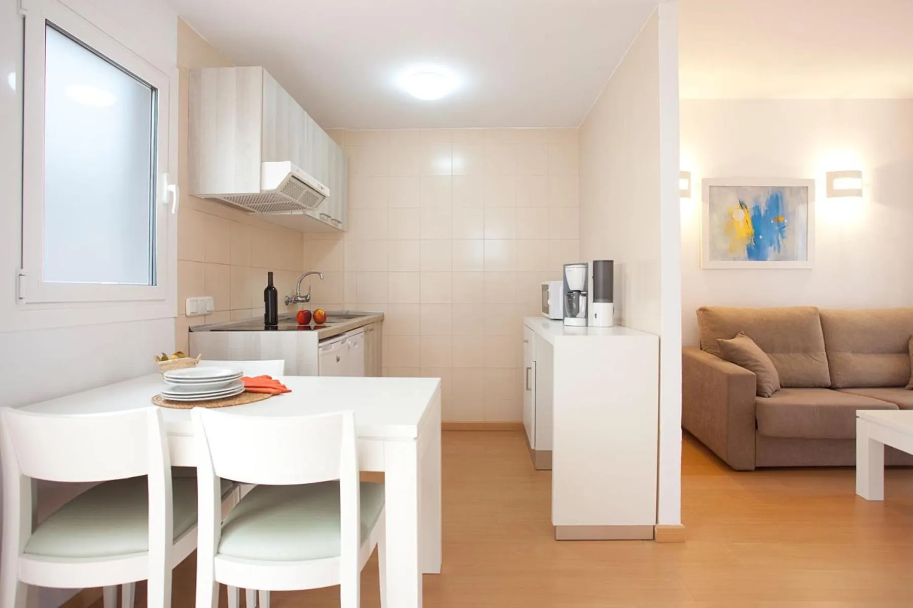 Kitchen or kitchenette in Apartamentos Vista Alegre Mallorca