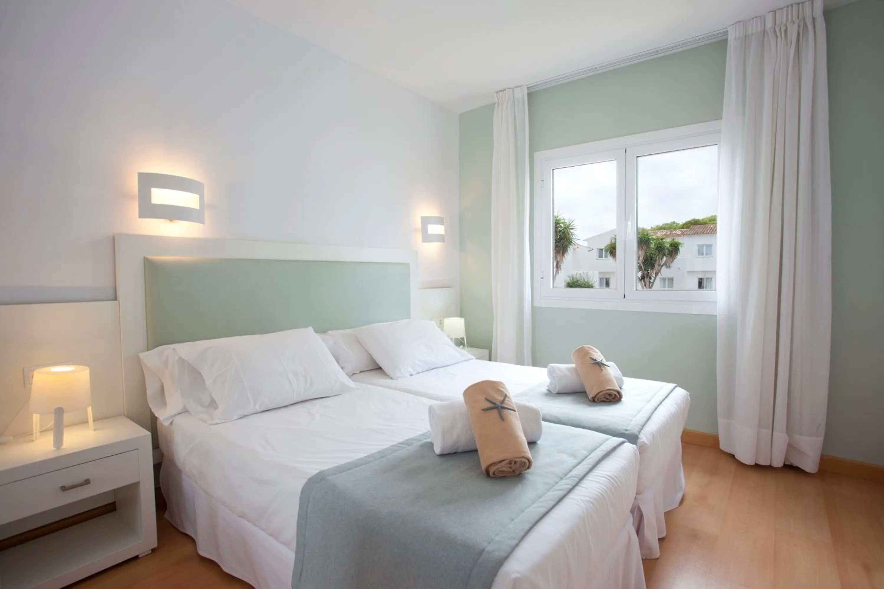 Bed in Apartamentos Vista Alegre Mallorca