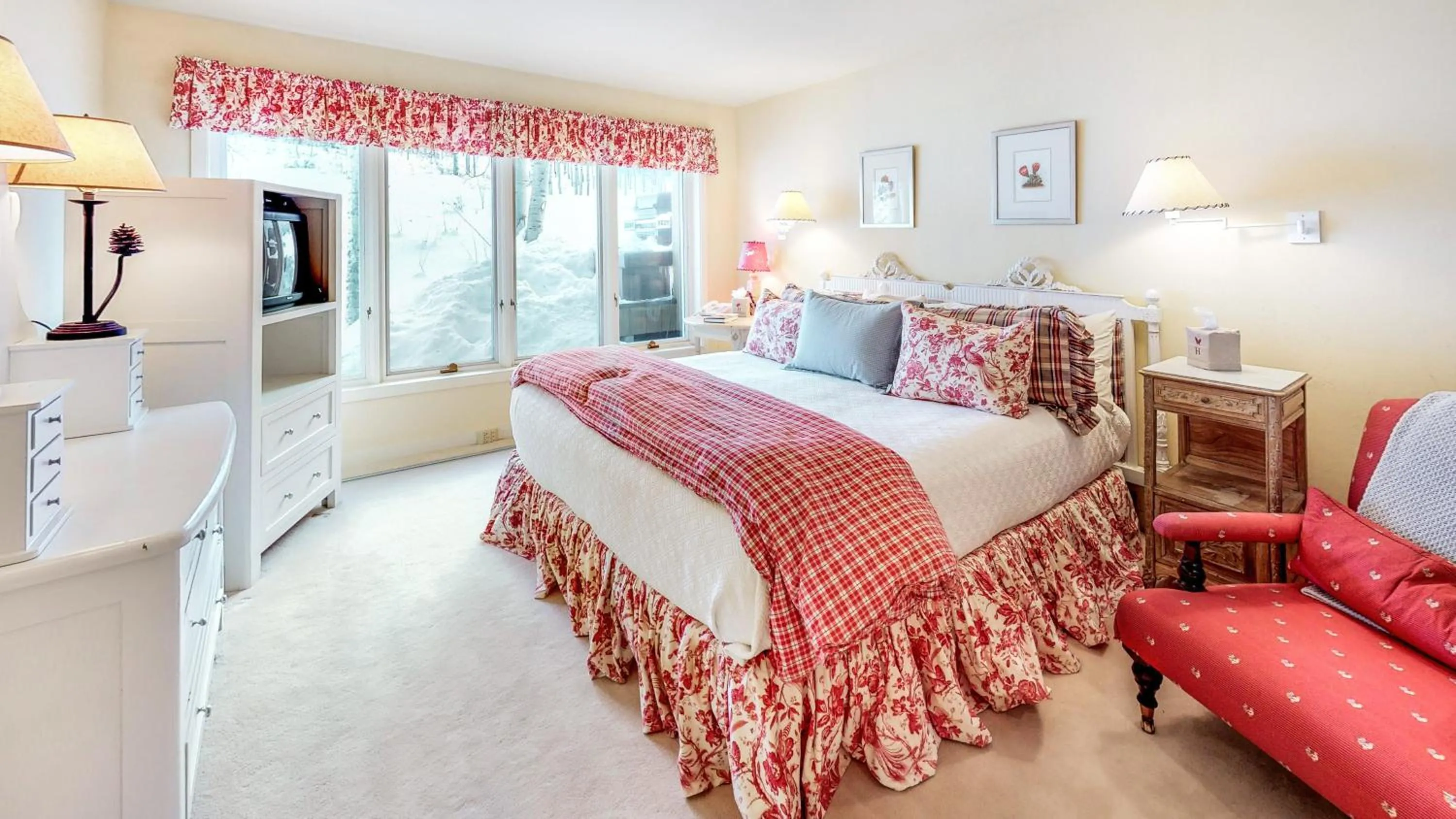 Bedroom, Bed in Trails Edge by Snowmass Vacations
