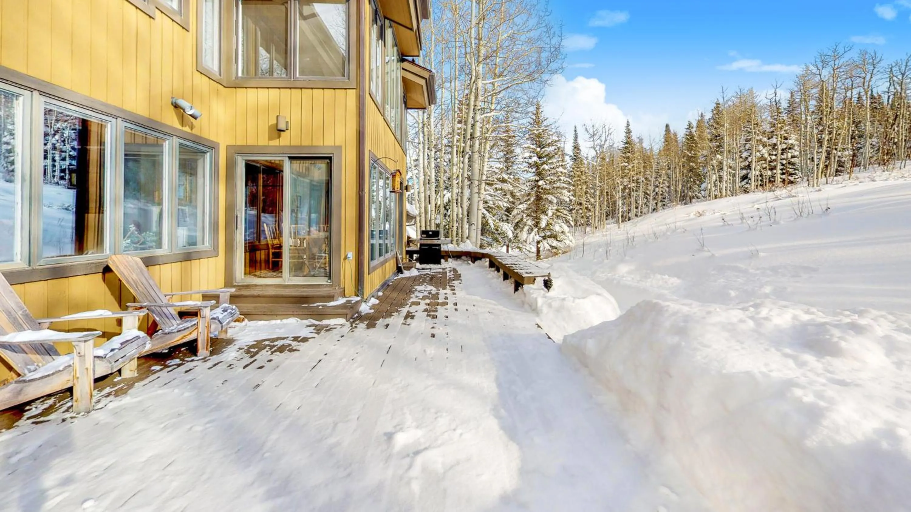 Property building in Trails Edge by Snowmass Vacations