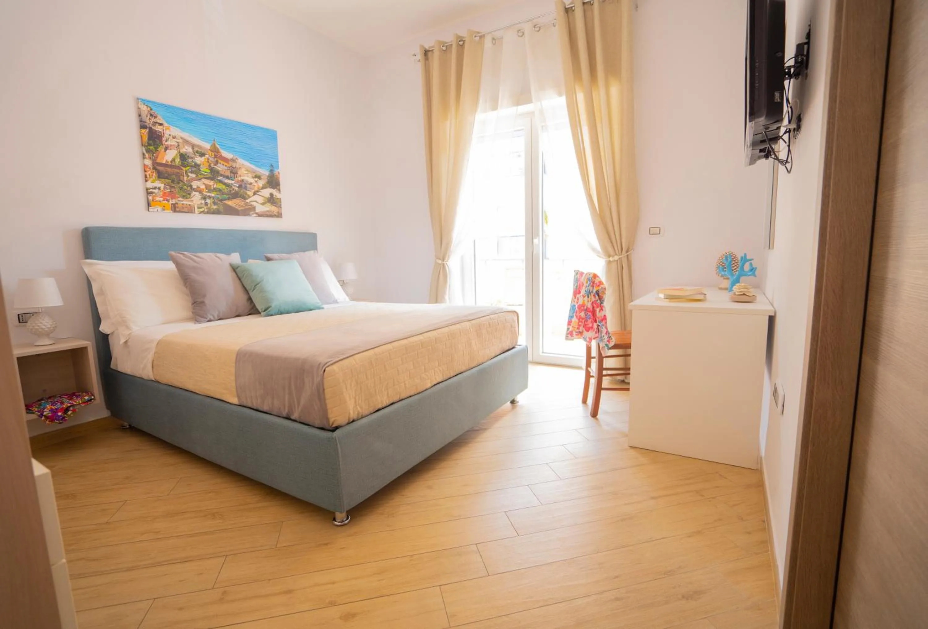 Bed in SYMPHONY HOUSE