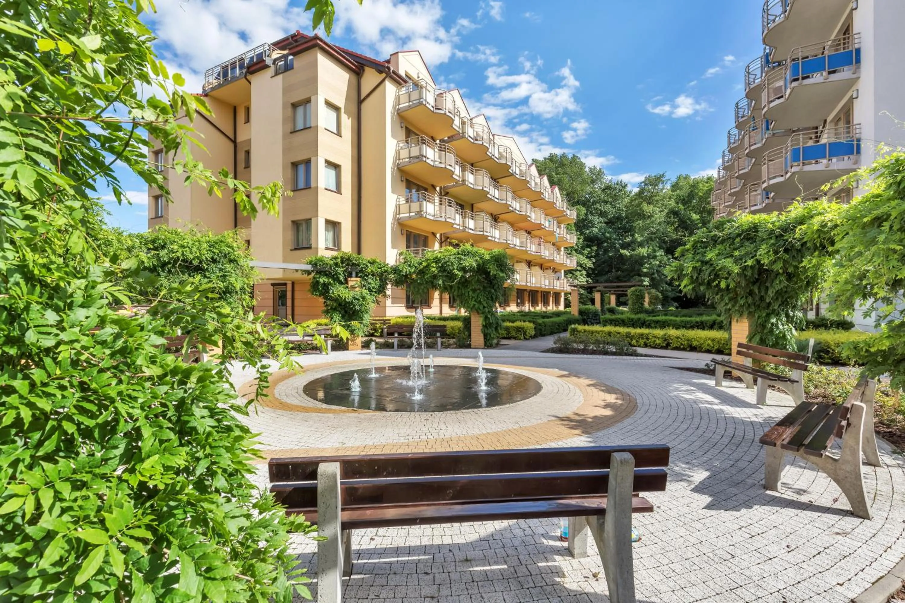 Zdrojowa Apartments by Noclegi Renters