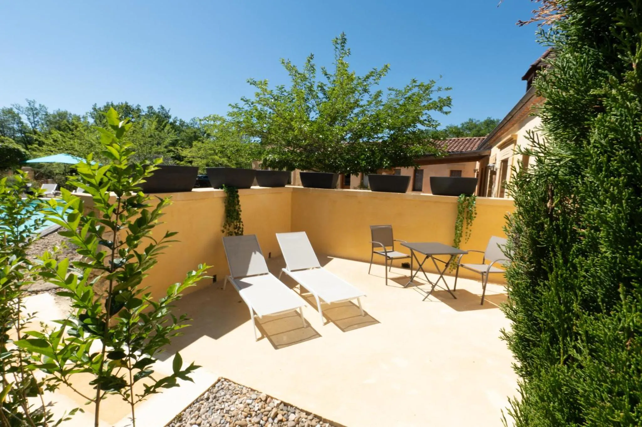 Patio in Le Clos du Peintre