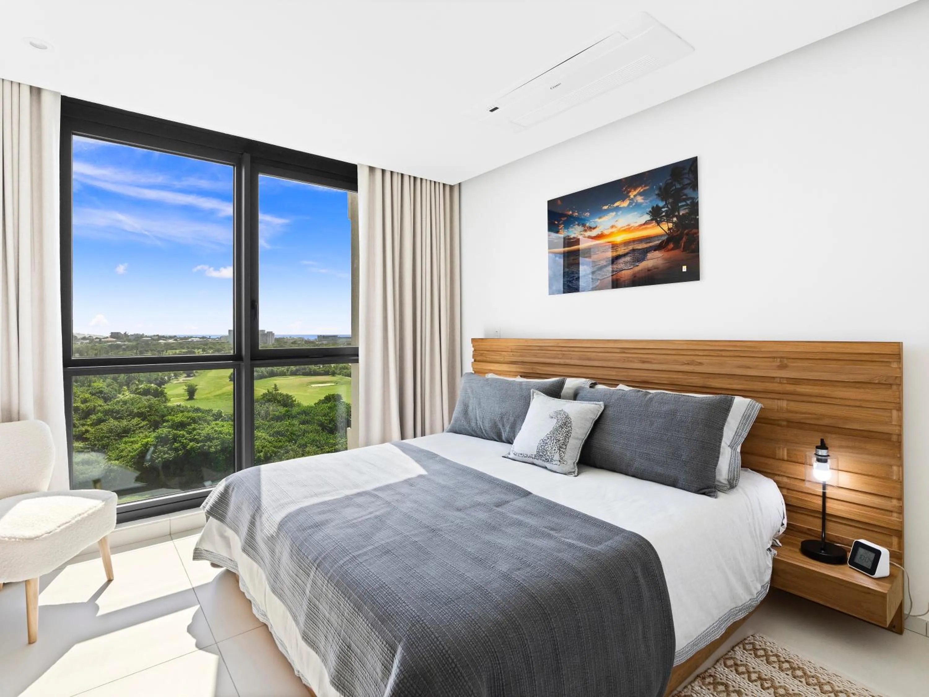 Bed in Fourteen at Mullet Bay