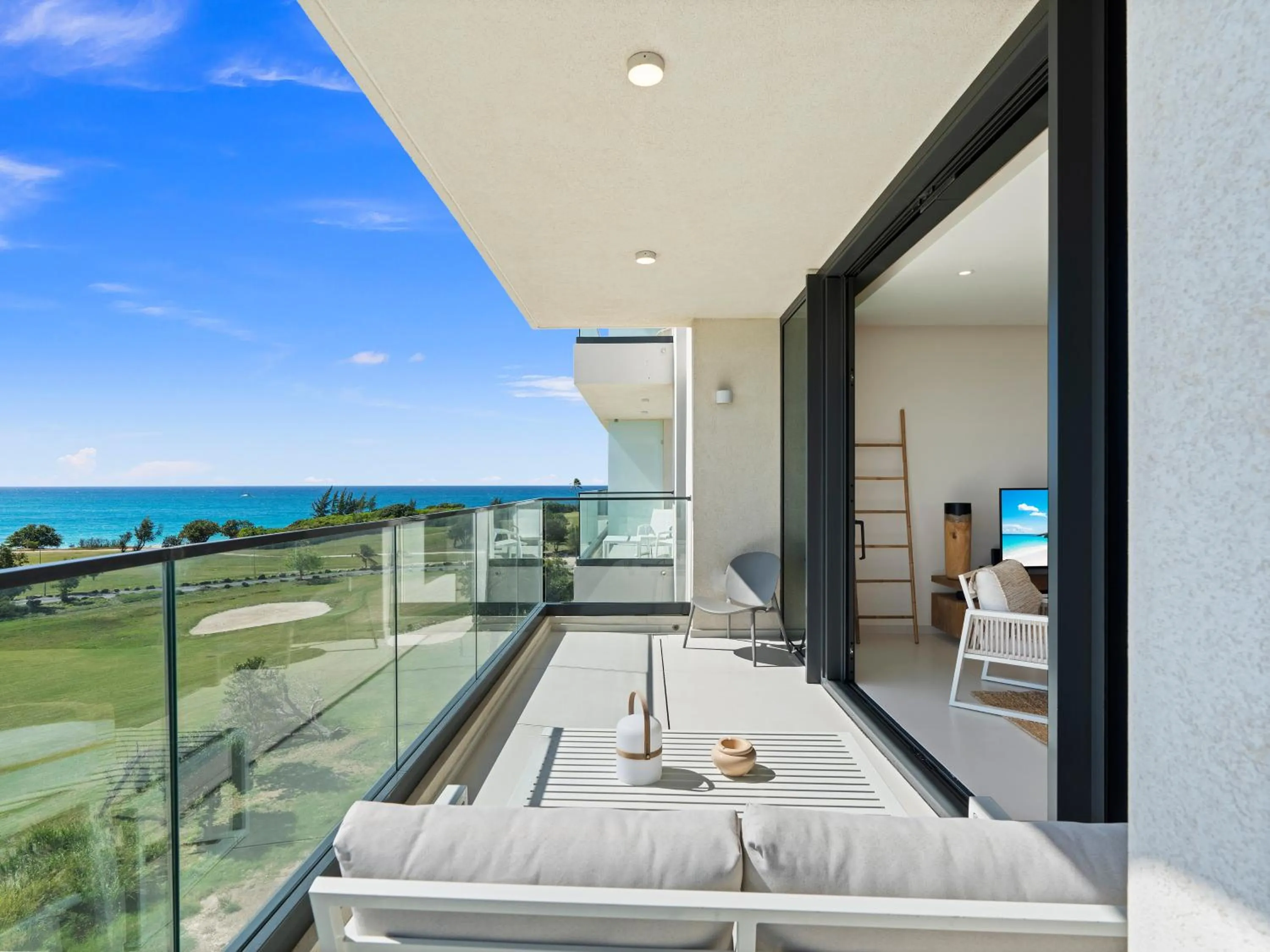 Balcony/Terrace, Bed in Fourteen at Mullet Bay