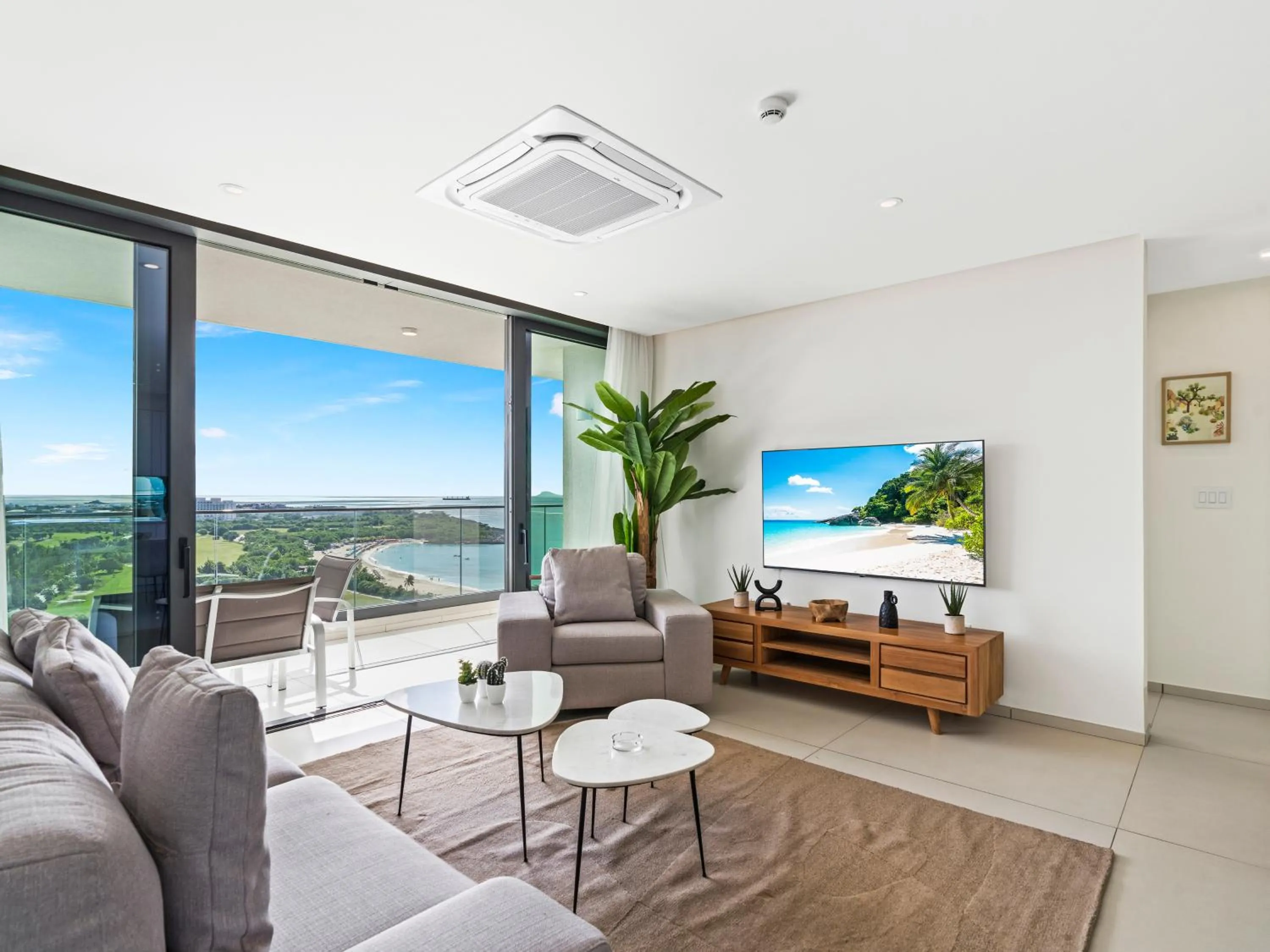 Living room in Fourteen at Mullet Bay