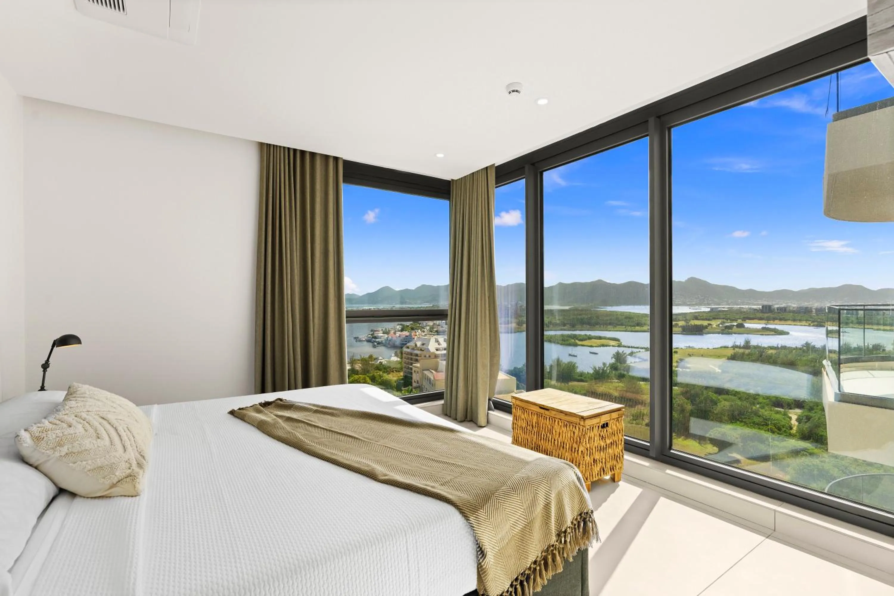 Bedroom, Bed in Fourteen at Mullet Bay