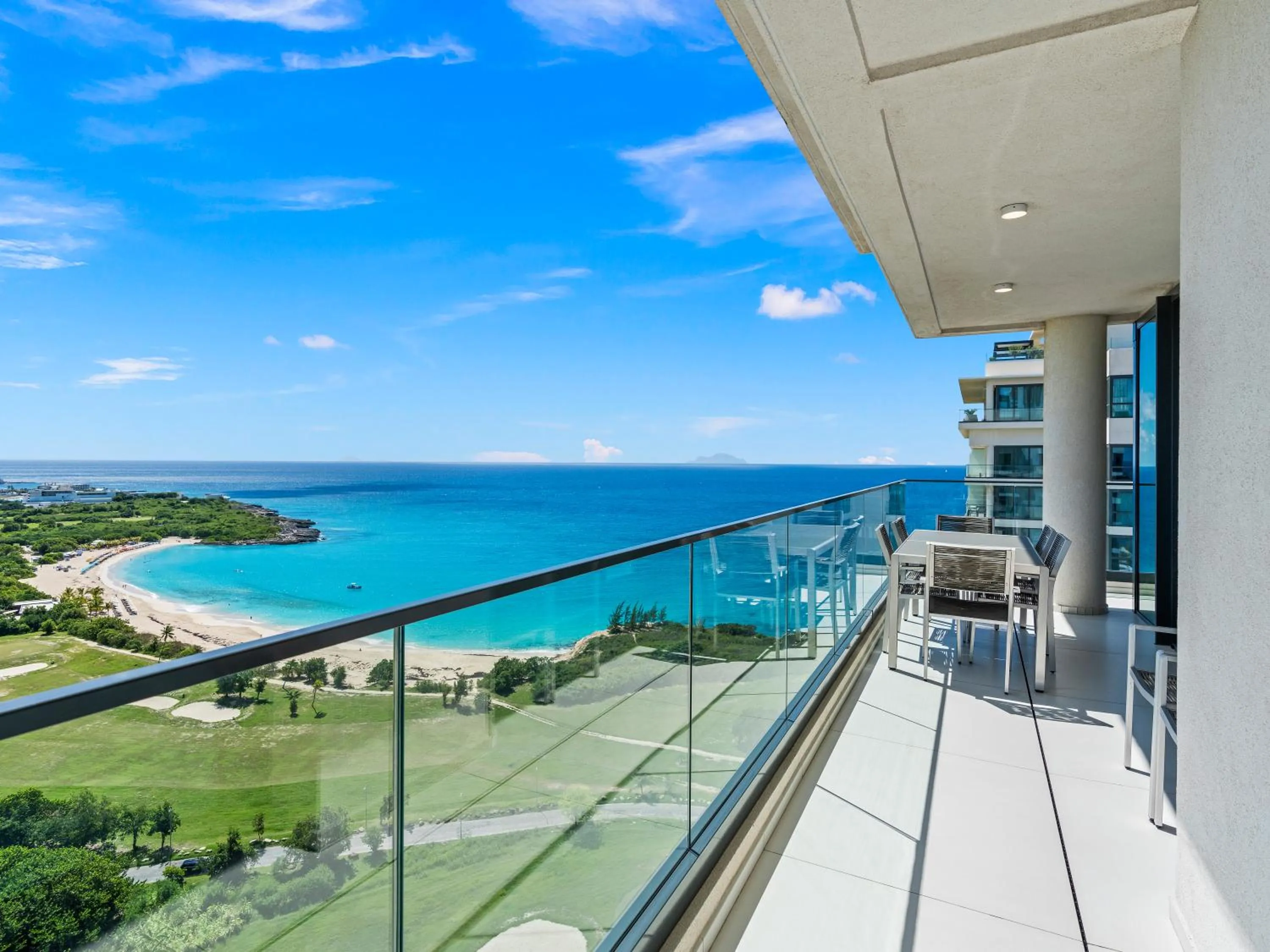 Bird's eye view in Fourteen at Mullet Bay