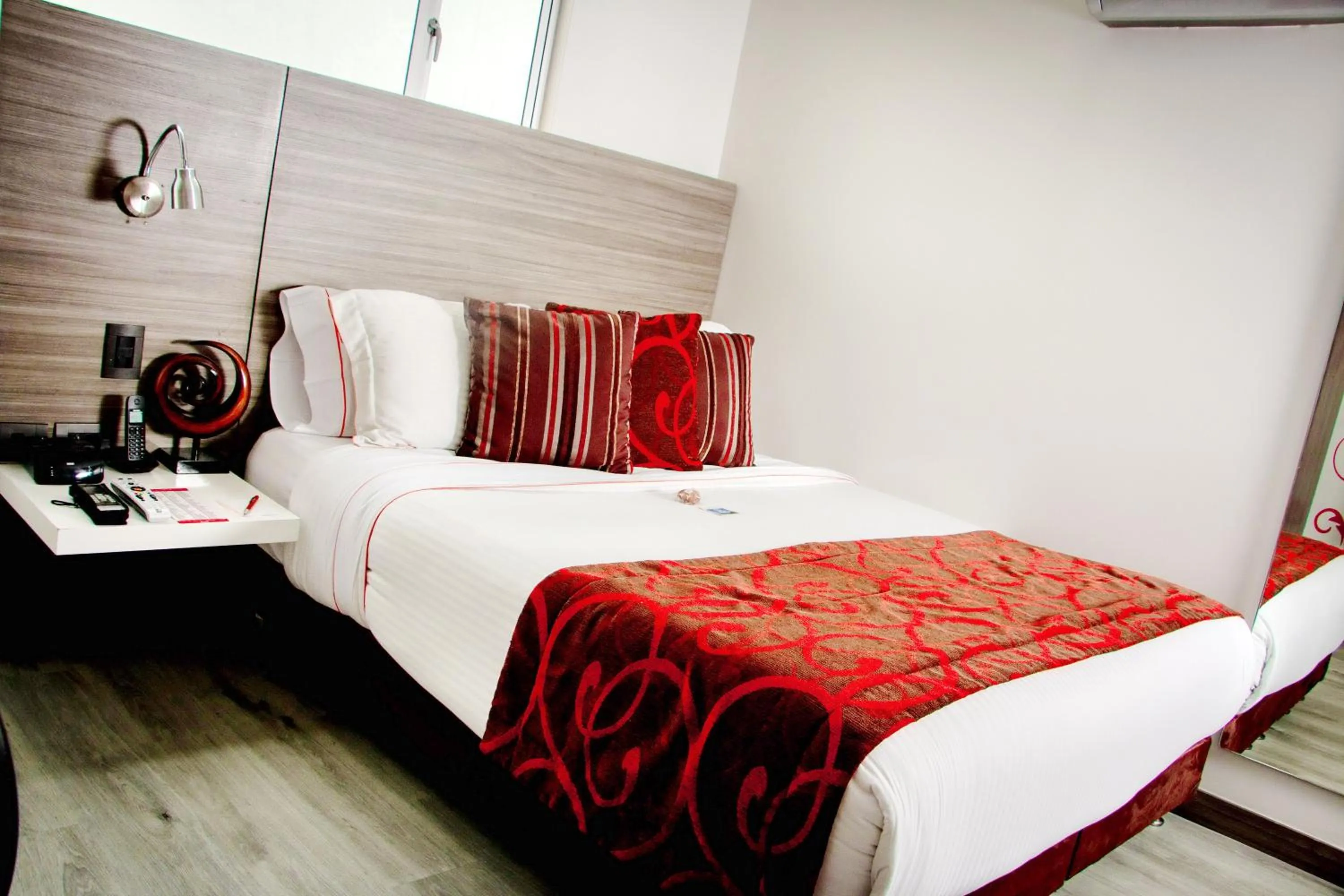 Bed in Isa Victory Hotel Boutique