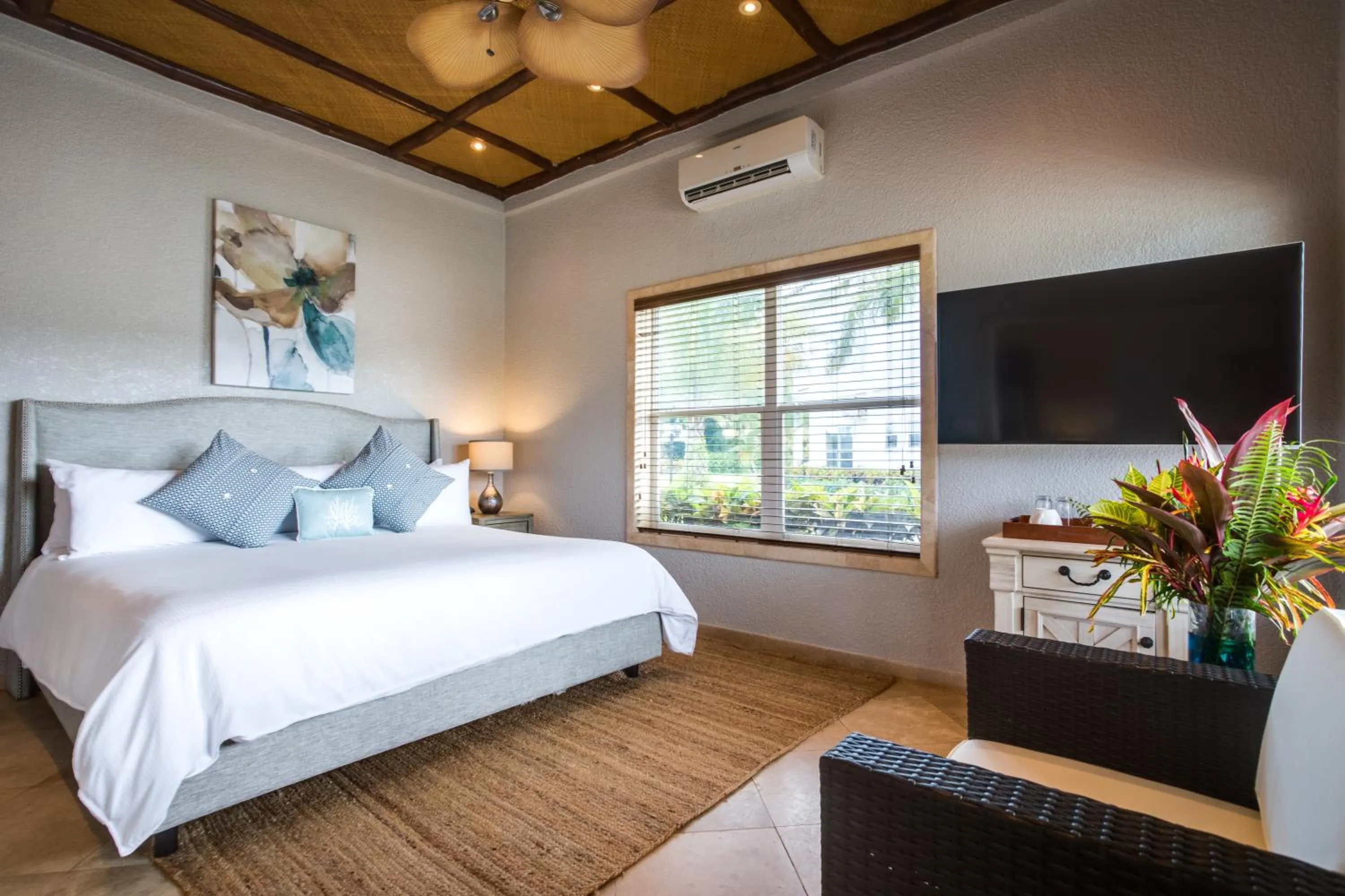 Bedroom, Bed in Placencia Resort