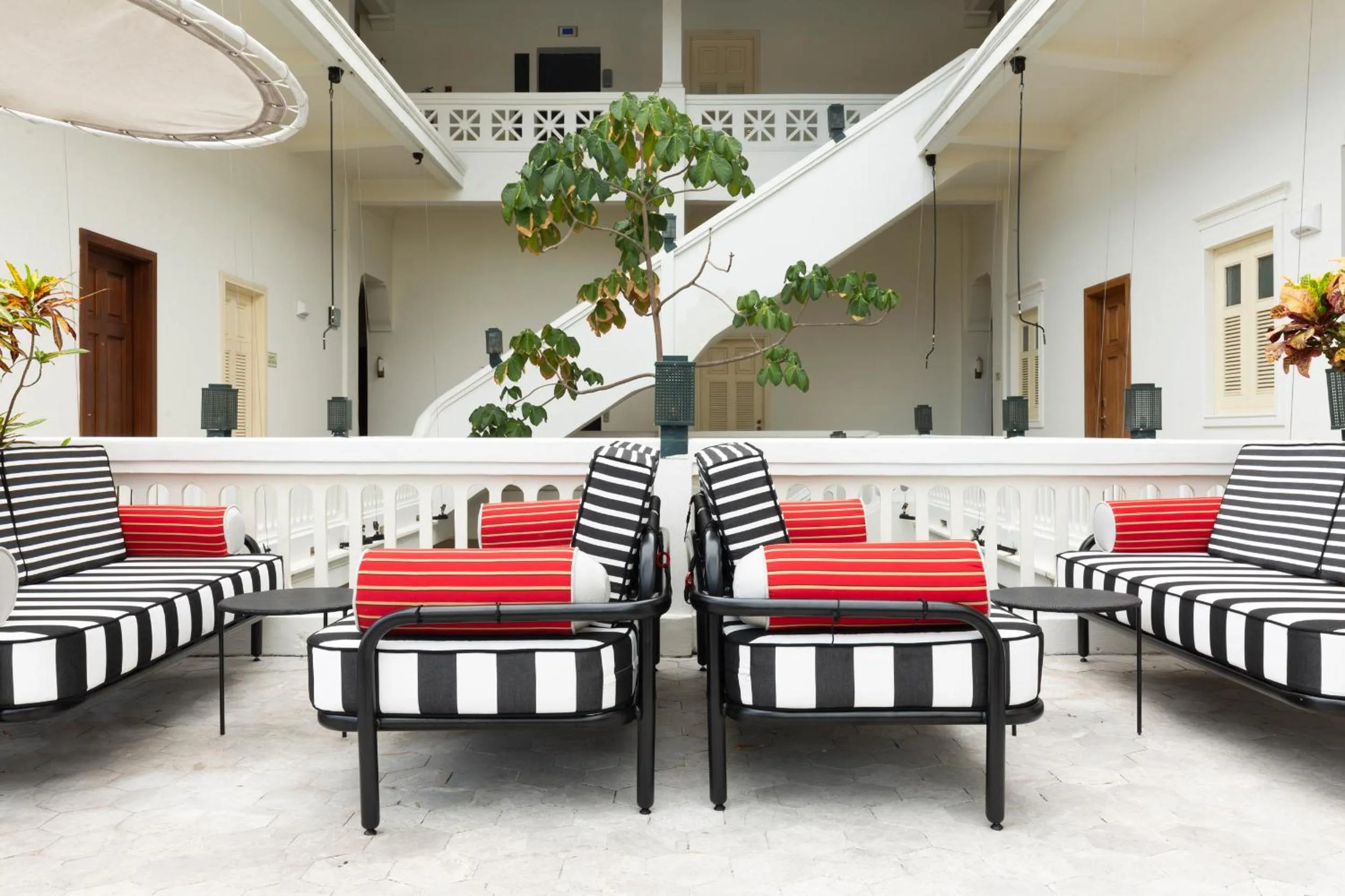 Swimming pool in American Trade Hotel