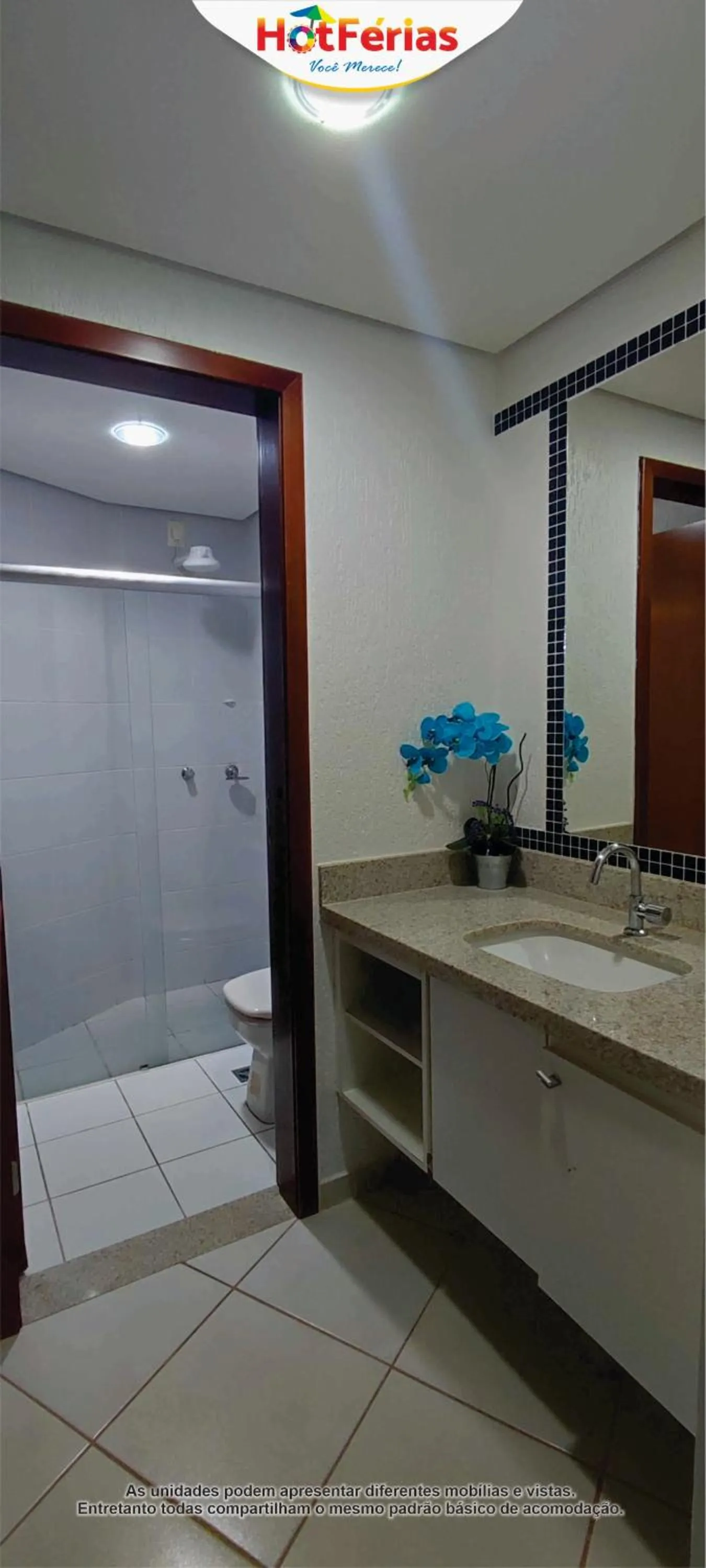 Shower in HotFérias - Flat no Enseada Caldas Novas, acesso ao Lago e pesca permitida, próx ao Náutico Praia Clube