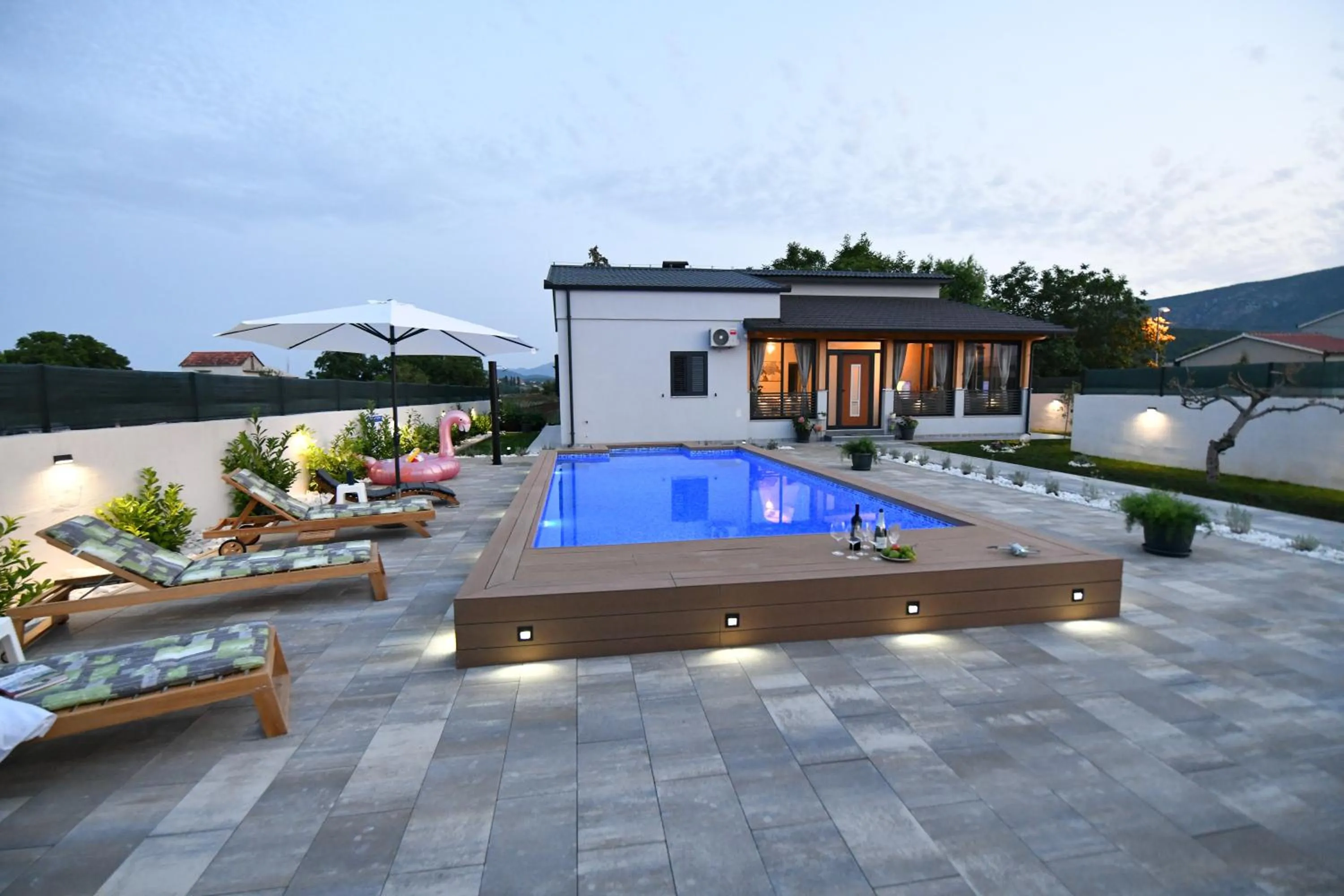 Palomino house