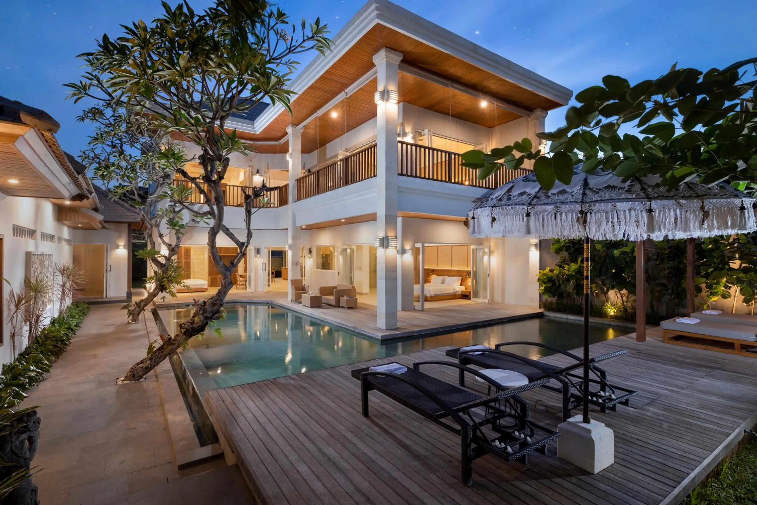 Villa with Private Pool in Villa Christie By Nakula