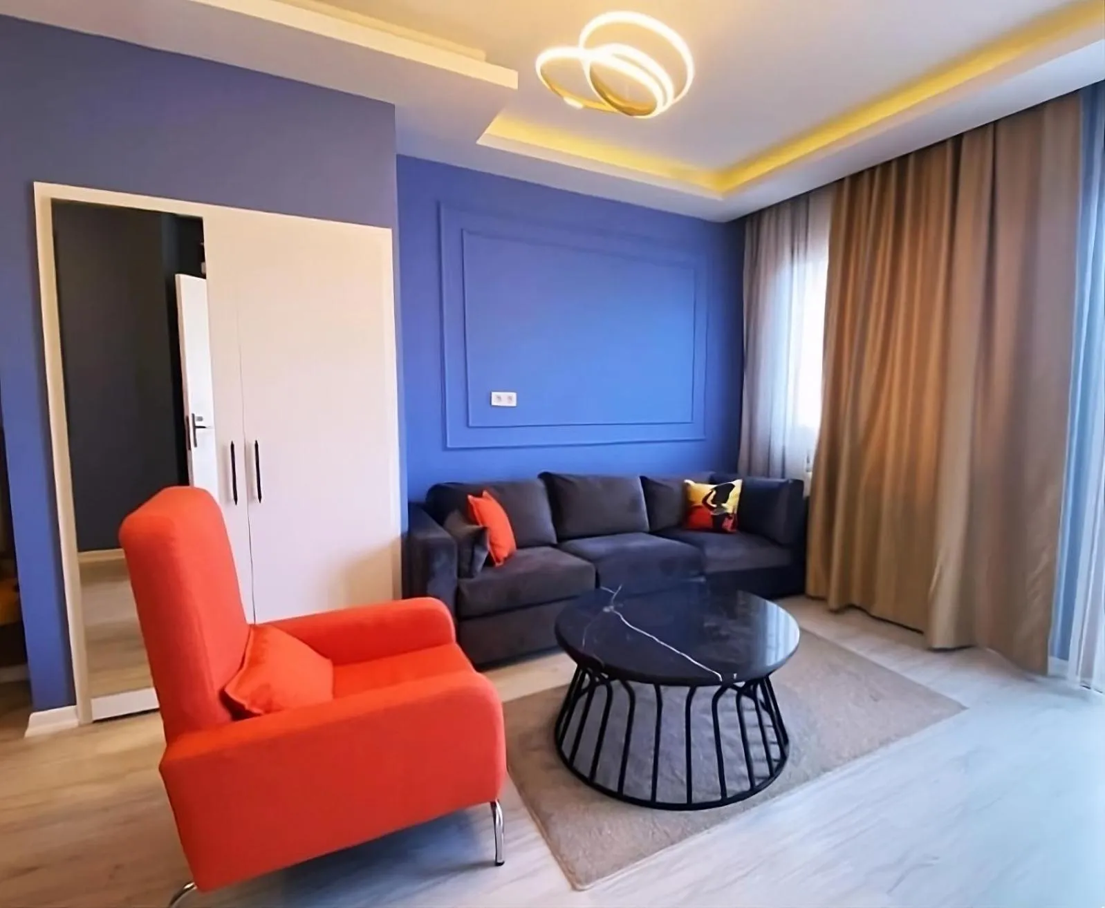 Seating area in Taksim Leon's Hotel