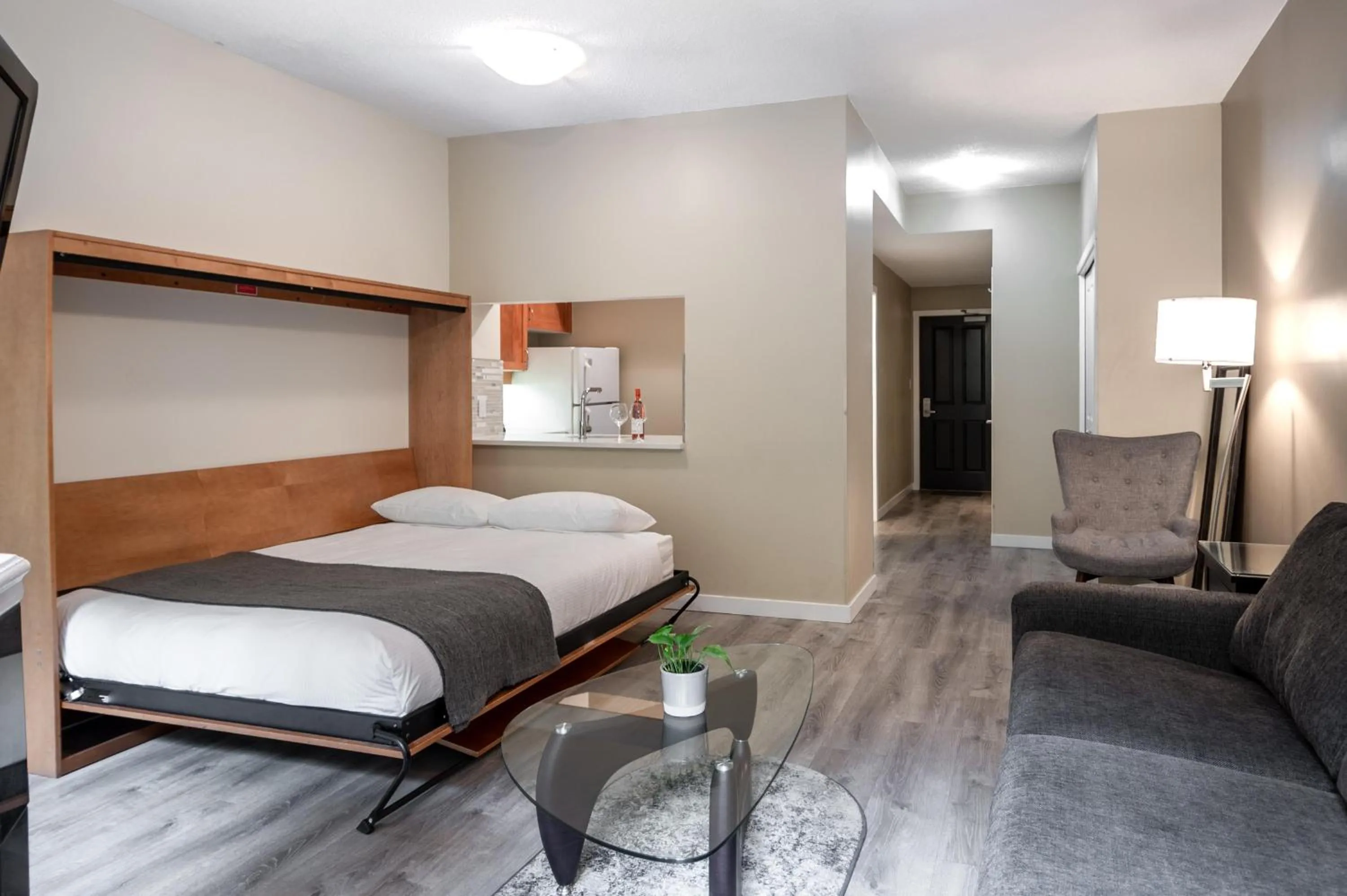 Bed in Alpenglow Lodge Studio with Pool Views by MVA