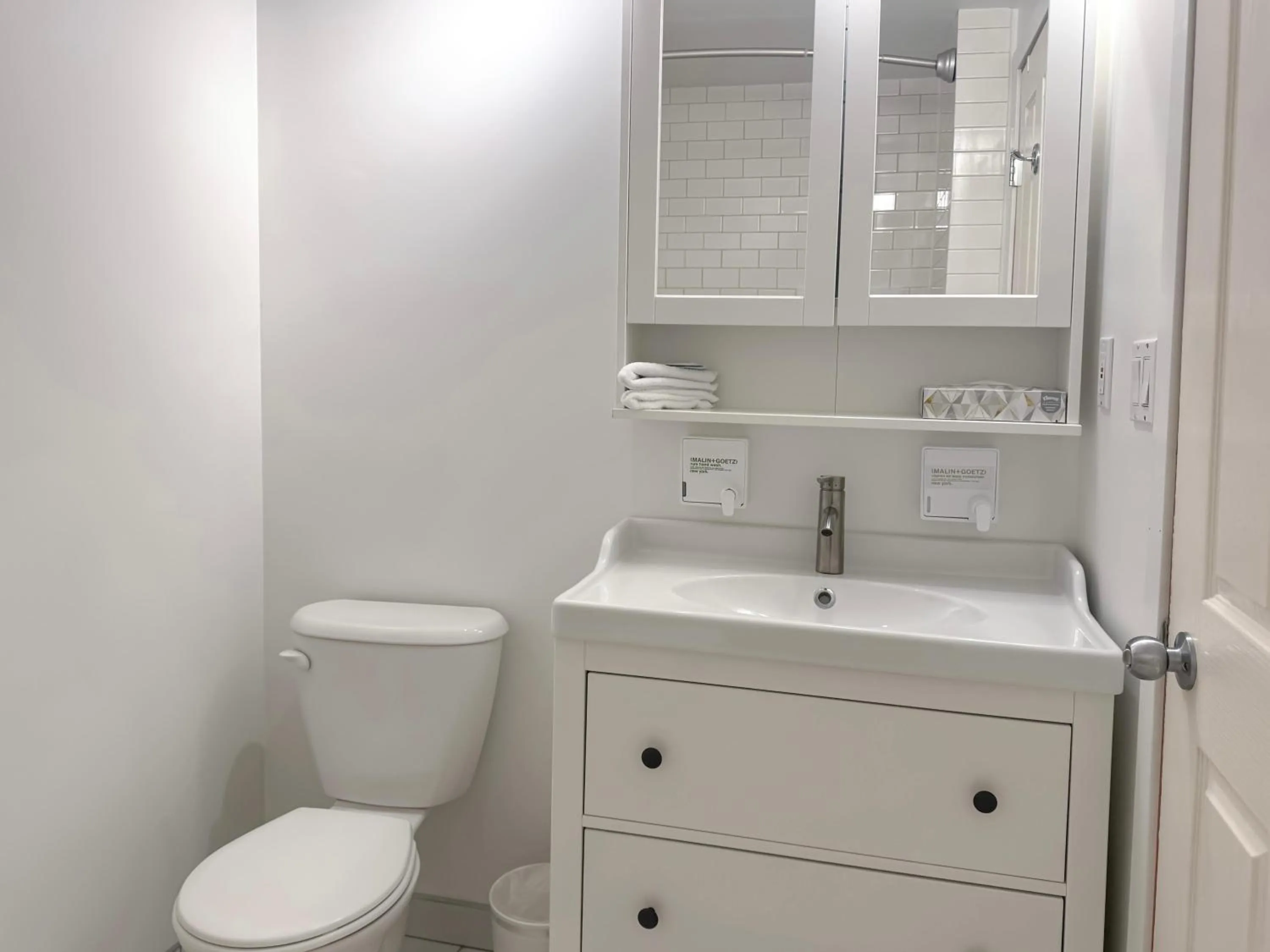 Alpenglow Lodge Rainbow Look Out Studio by MVA