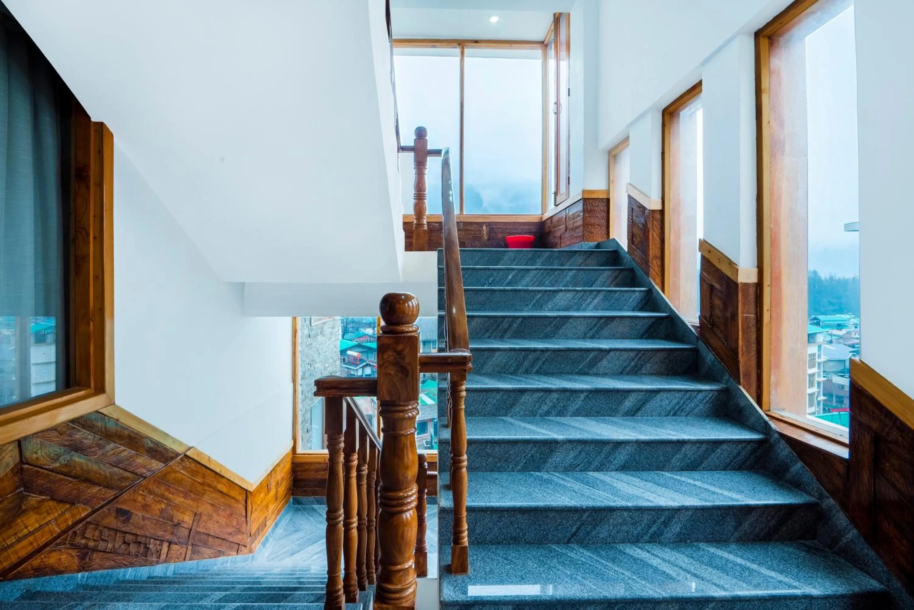 Lobby or reception in Treebo Premium Sattva With Mountain View