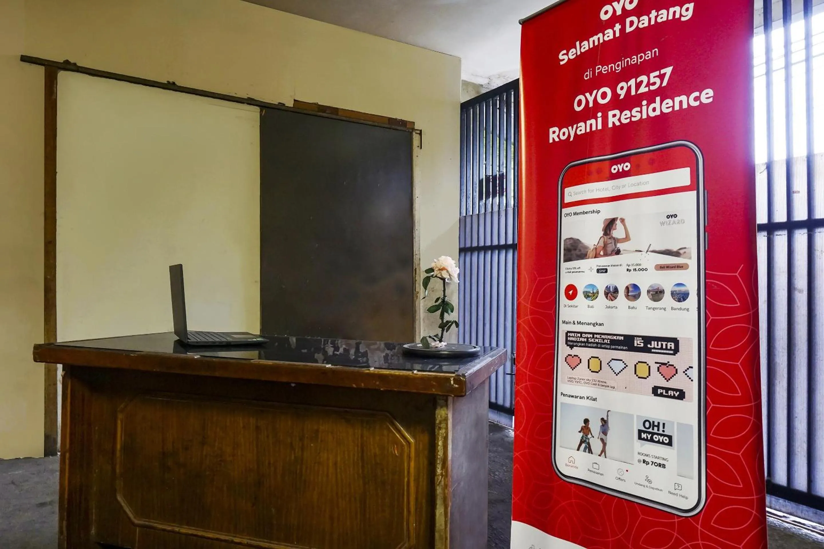 Lobby or reception in Hotel O Royani Residence