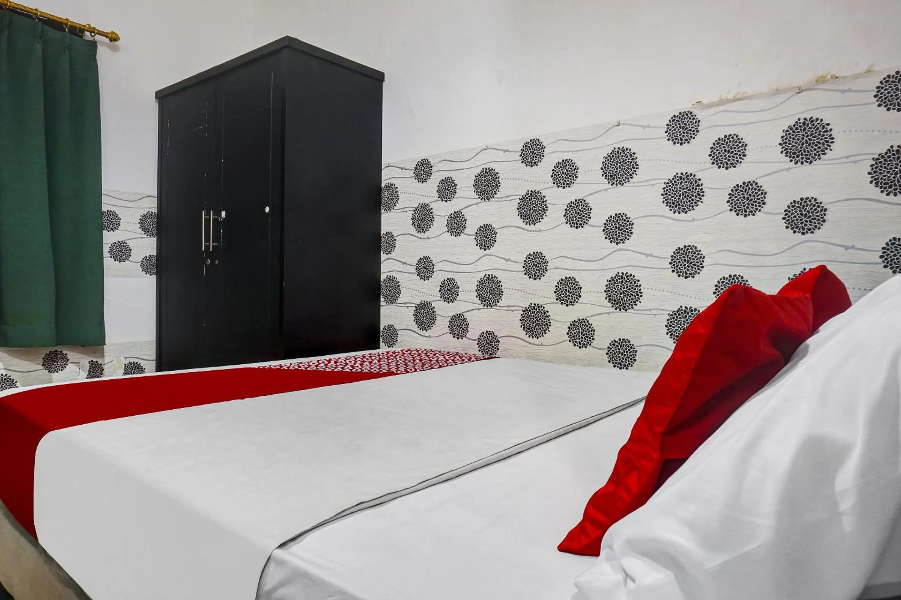 Bedroom, Bed in Hotel O Royani Residence