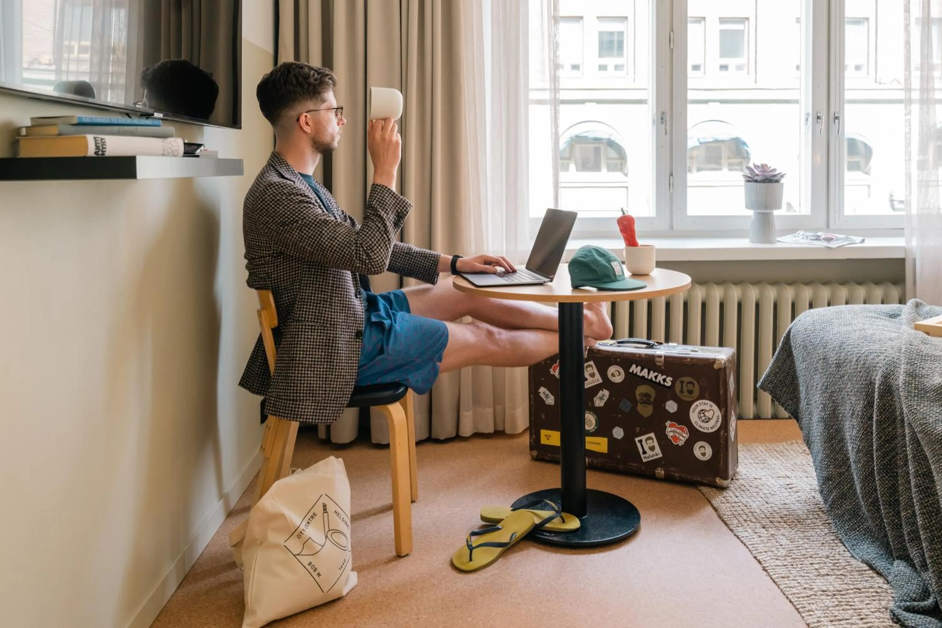 Bedroom in Bob W Helsinki Kluuvi